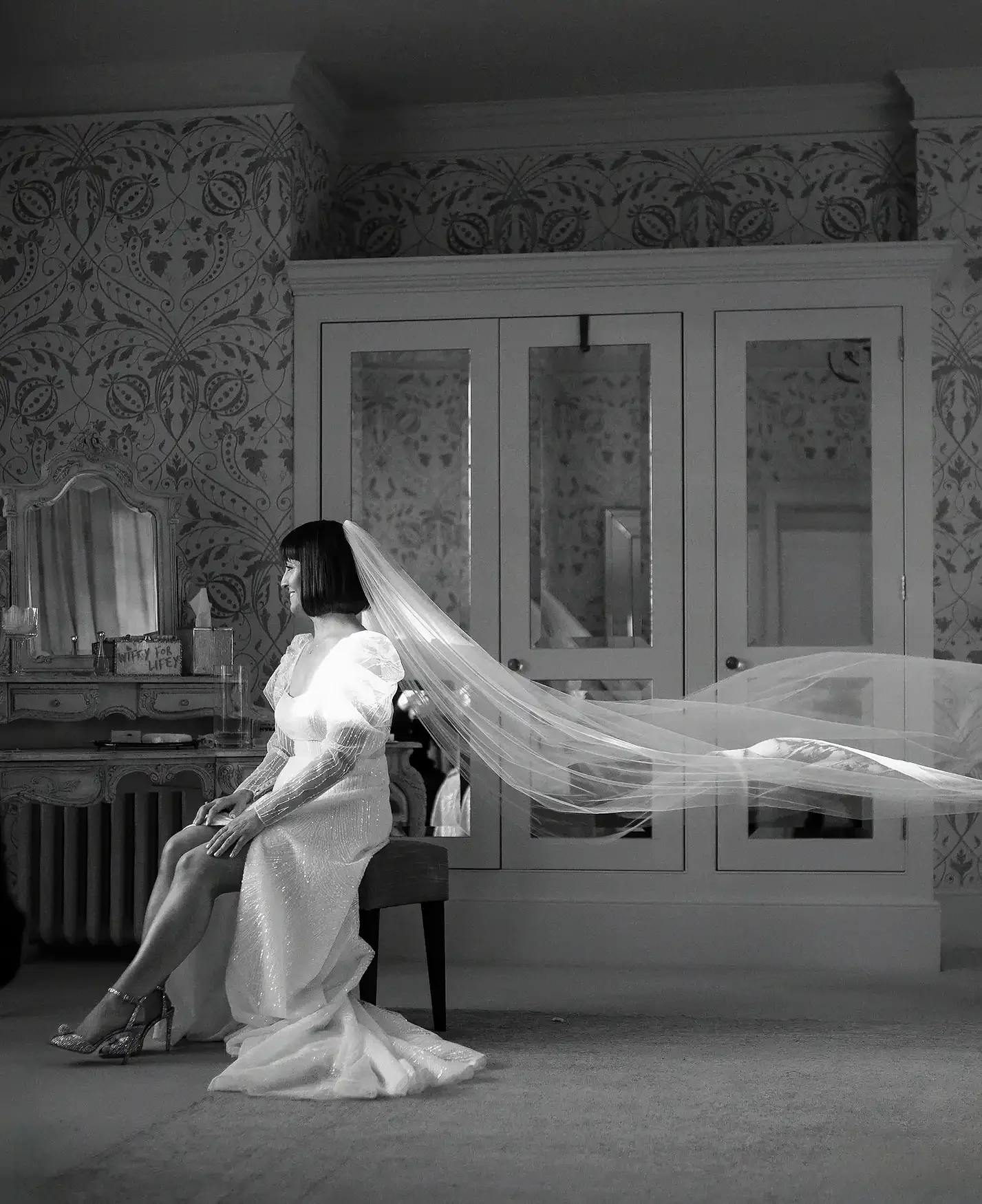 hodsock priory winter wedding photography038.webp