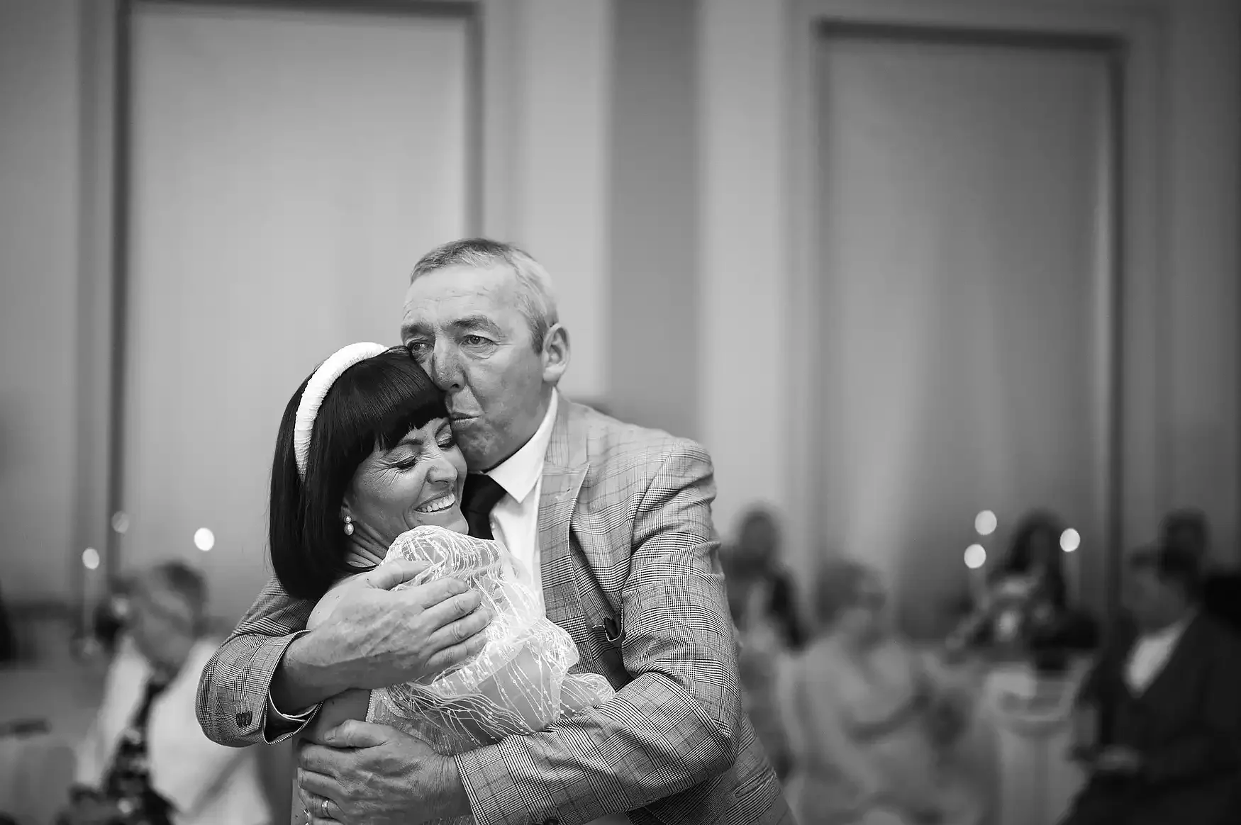 Christmas Lights & Black Tie: Lyndsey & Berkley’s Winter Wedding at Hodsock Priory