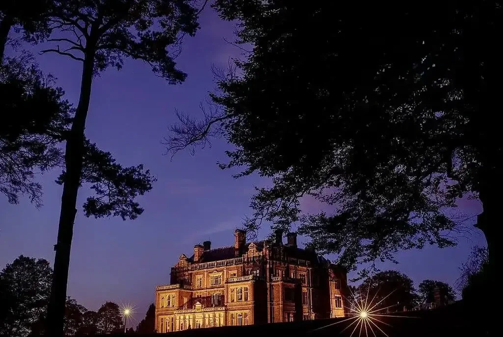 Rossington Hall Wedding Photographer Guide