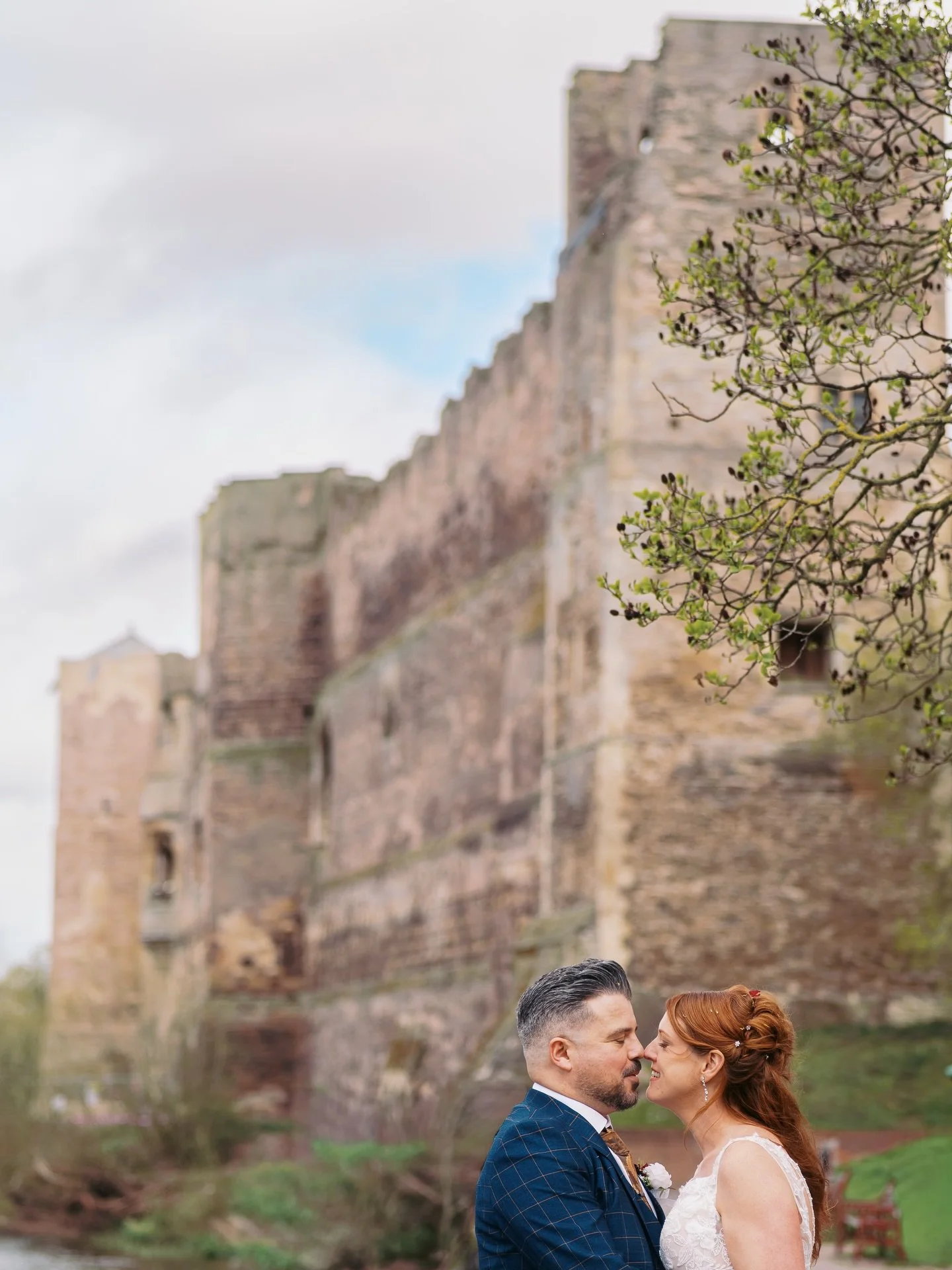 An emotional blast with Bex and Carl! When people travel all the way around the world to celebrate your day with you, you know you&rsquo;re loved. 🥰 Here are a few photos from their wedding in Newark and reception in beautiful Oxton @thebridgeoxton
