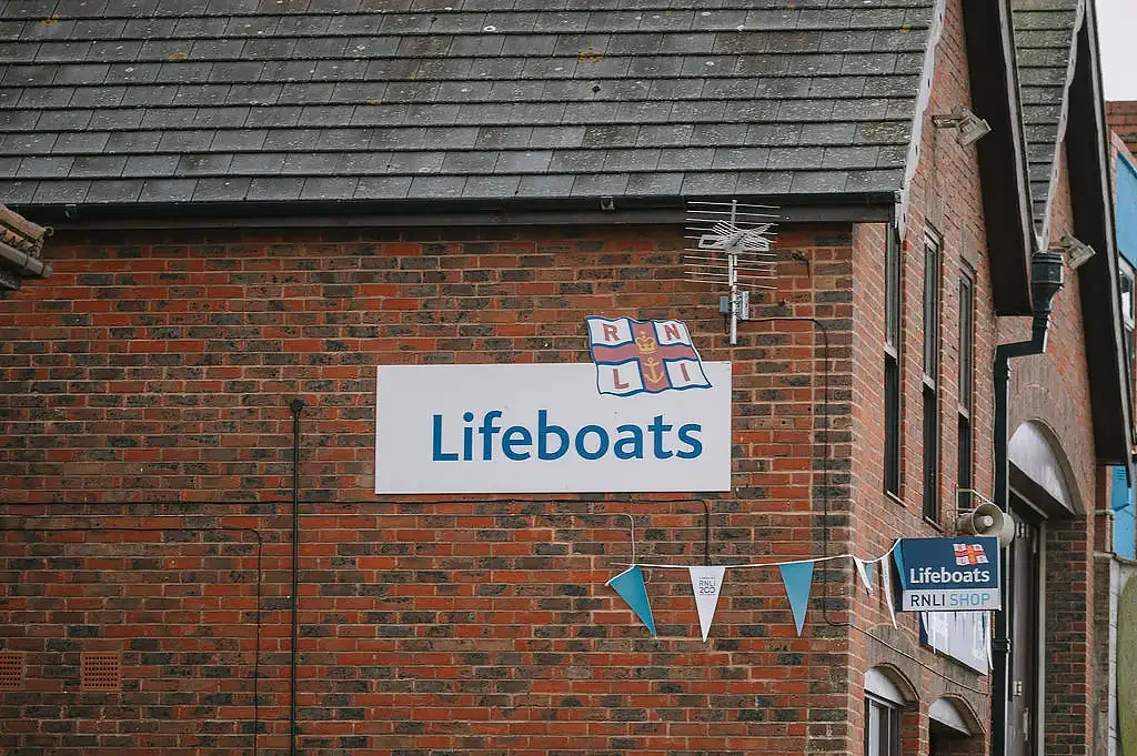 Filey brigg wedding  Eleopment photographer037.webp