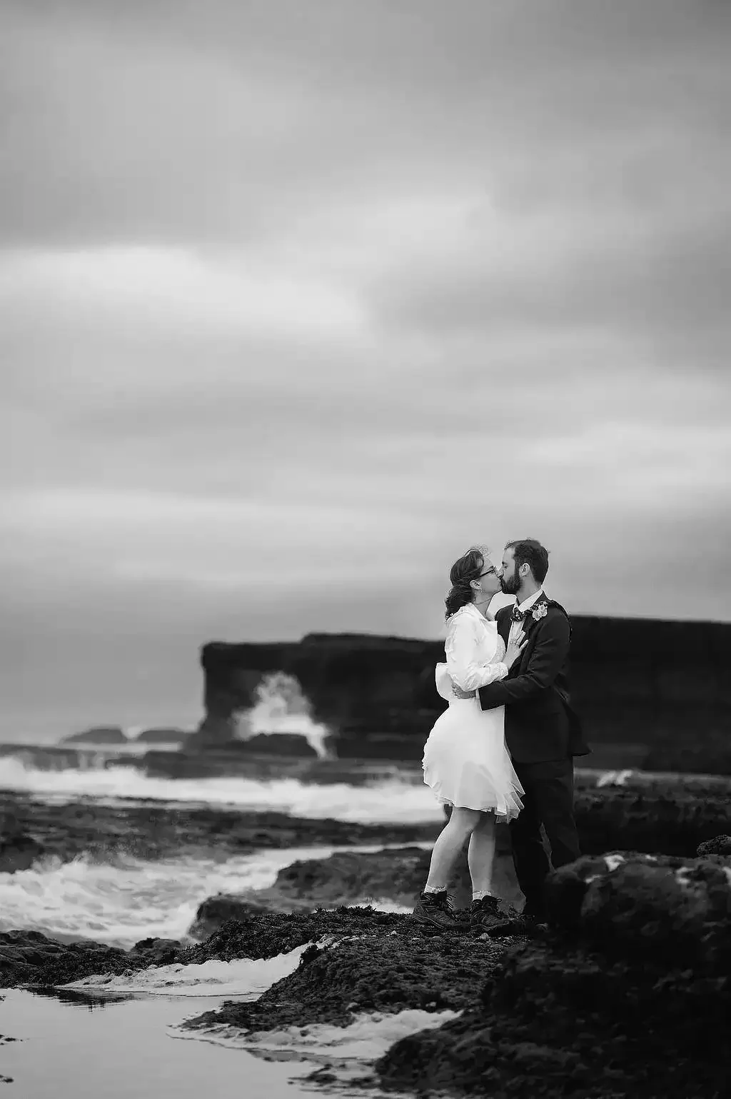 Filey brigg wedding  Eleopment photographer048.webp
