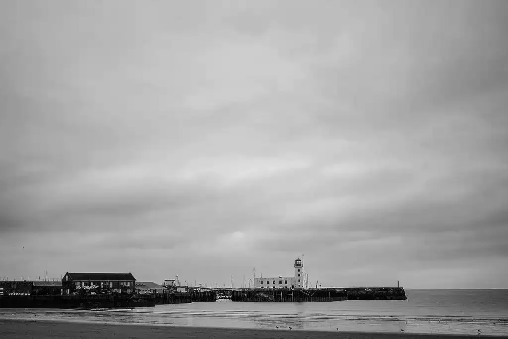 Filey brigg wedding  Eleopment photographer072.webp