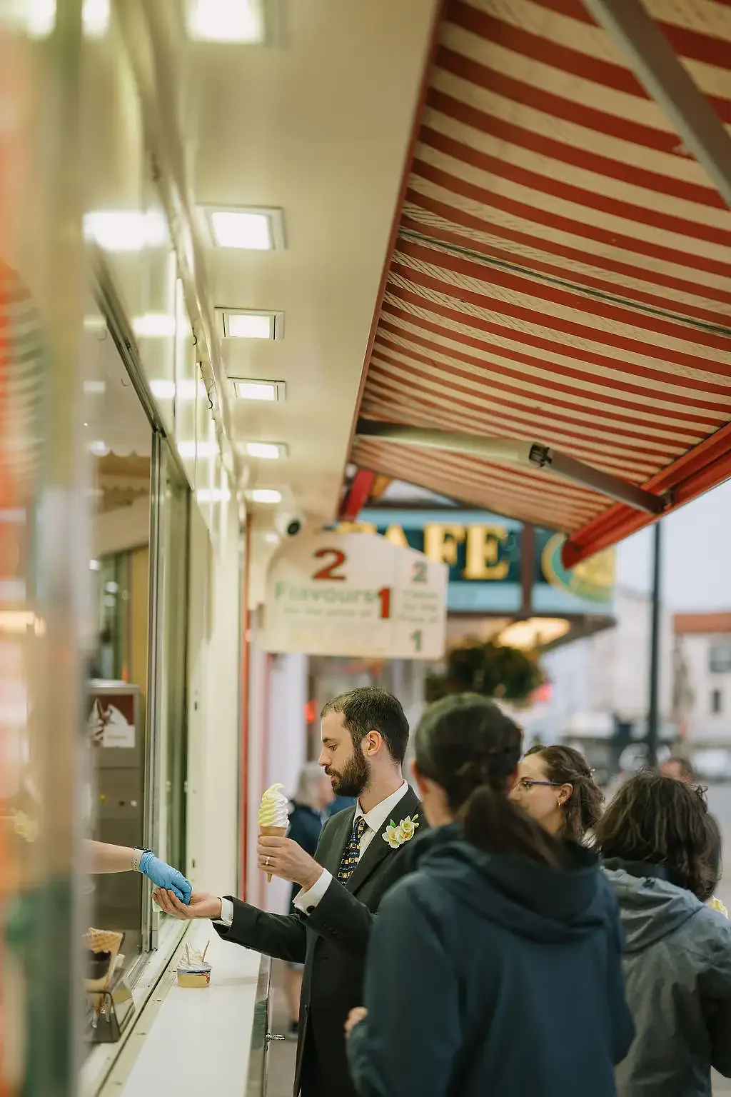 Filey brigg wedding  Eleopment photographer086.webp