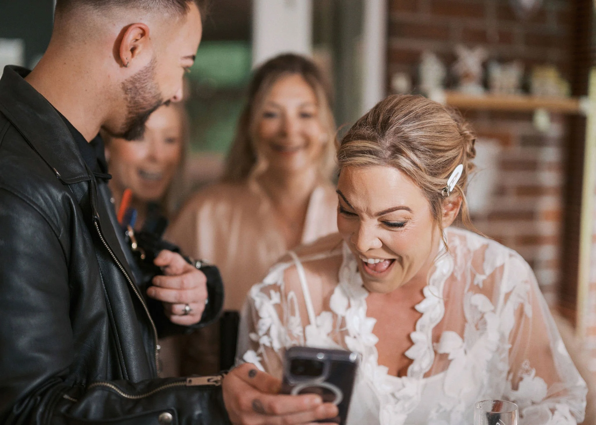 Bawtry hall wedding photographer bridal preparations003.jpg