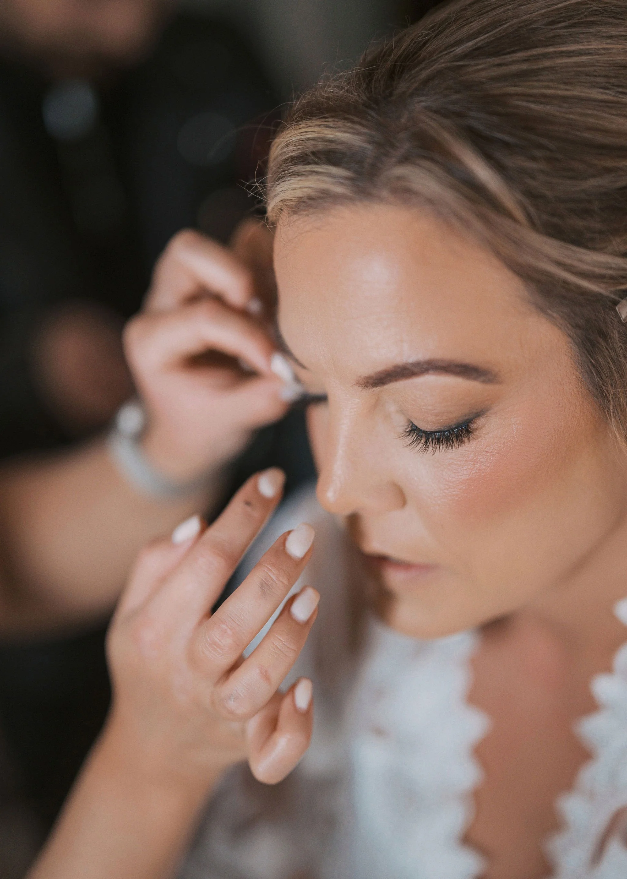 Bawtry hall wedding photographer bridal preparations004.jpg