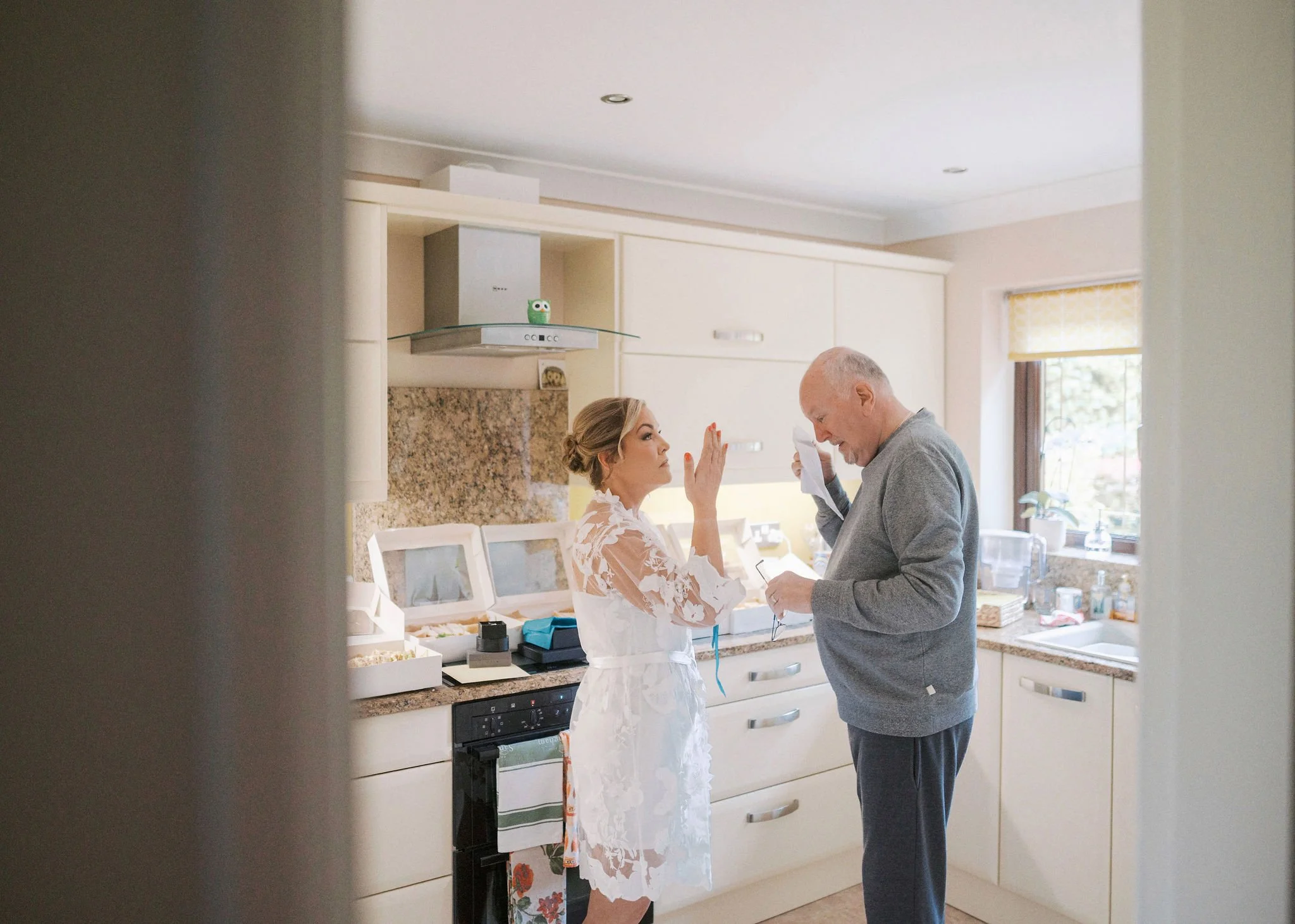 Bawtry hall wedding photographer bridal preparations006.jpg