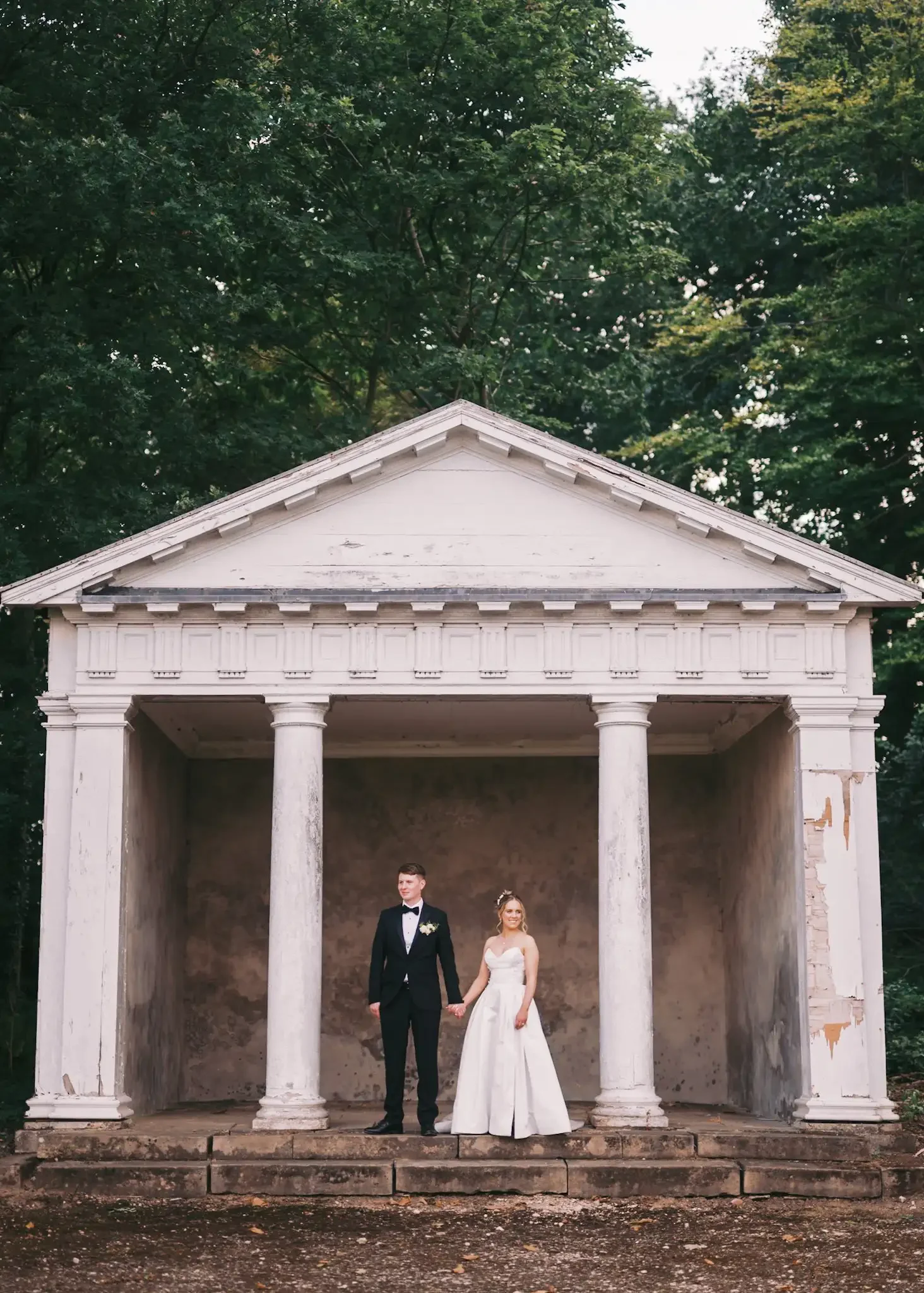 A Stunning Outside  Summer Wedding Ceremony at  Norwood Park