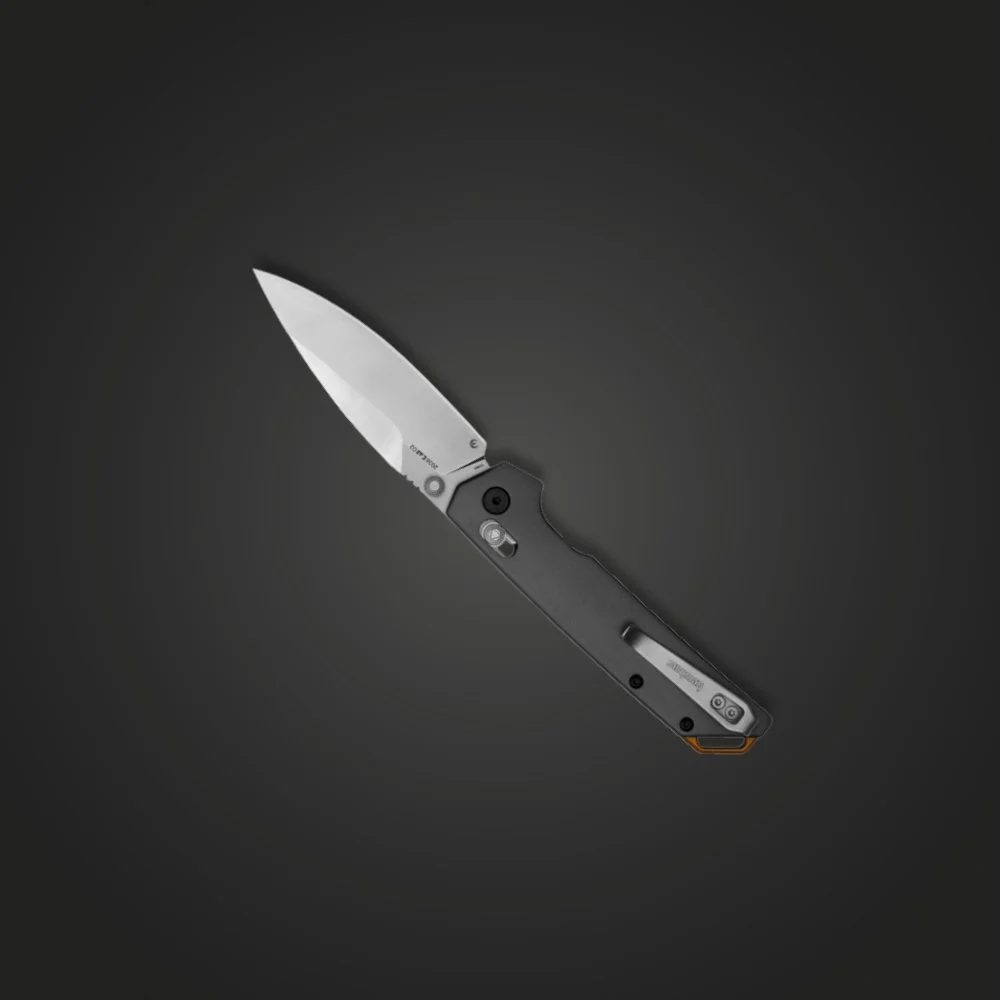 Kershaw Iridium open, showing the deep-carry pocket clip