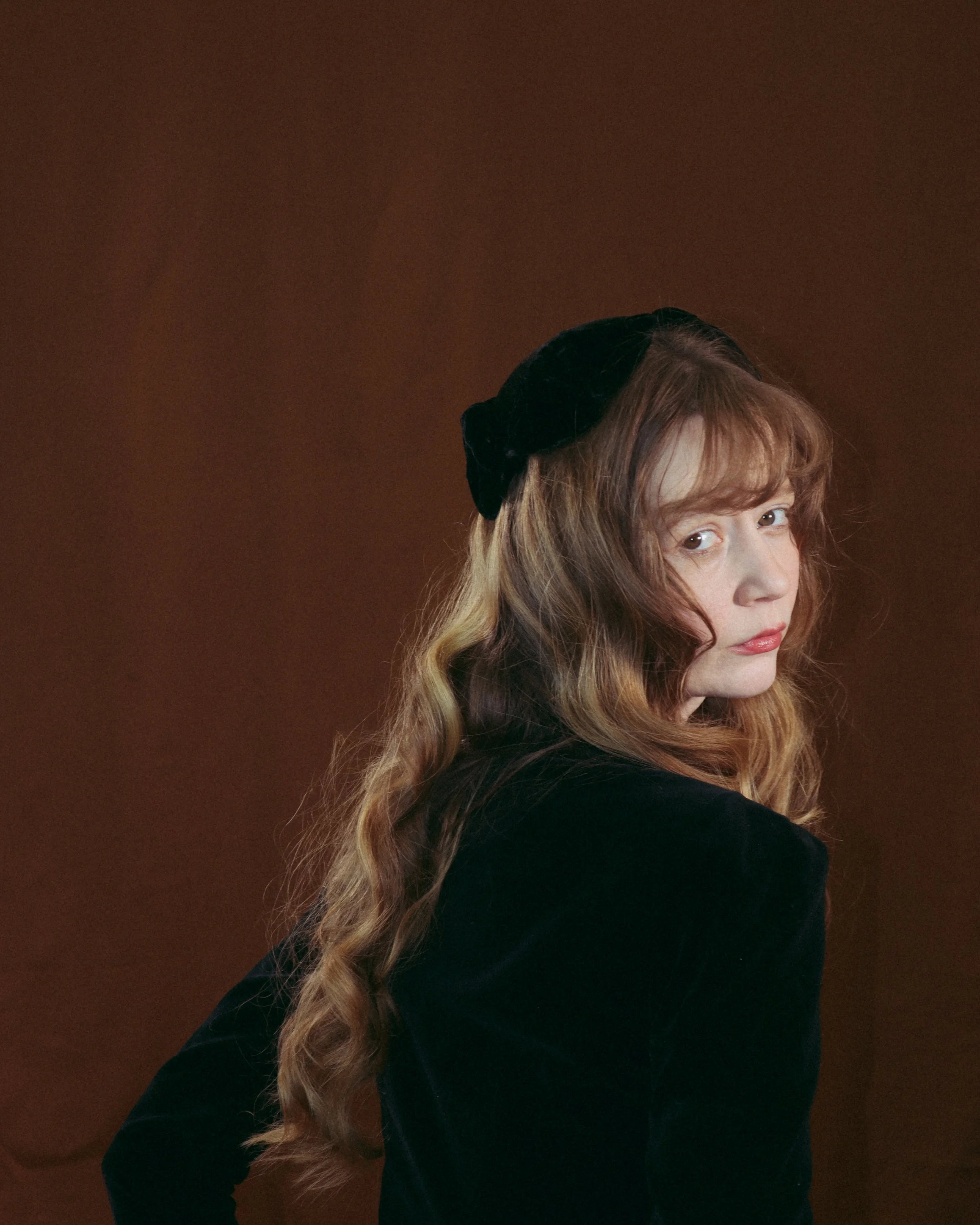 1940s-velvet-bow-juliet-cap-07.jpg
