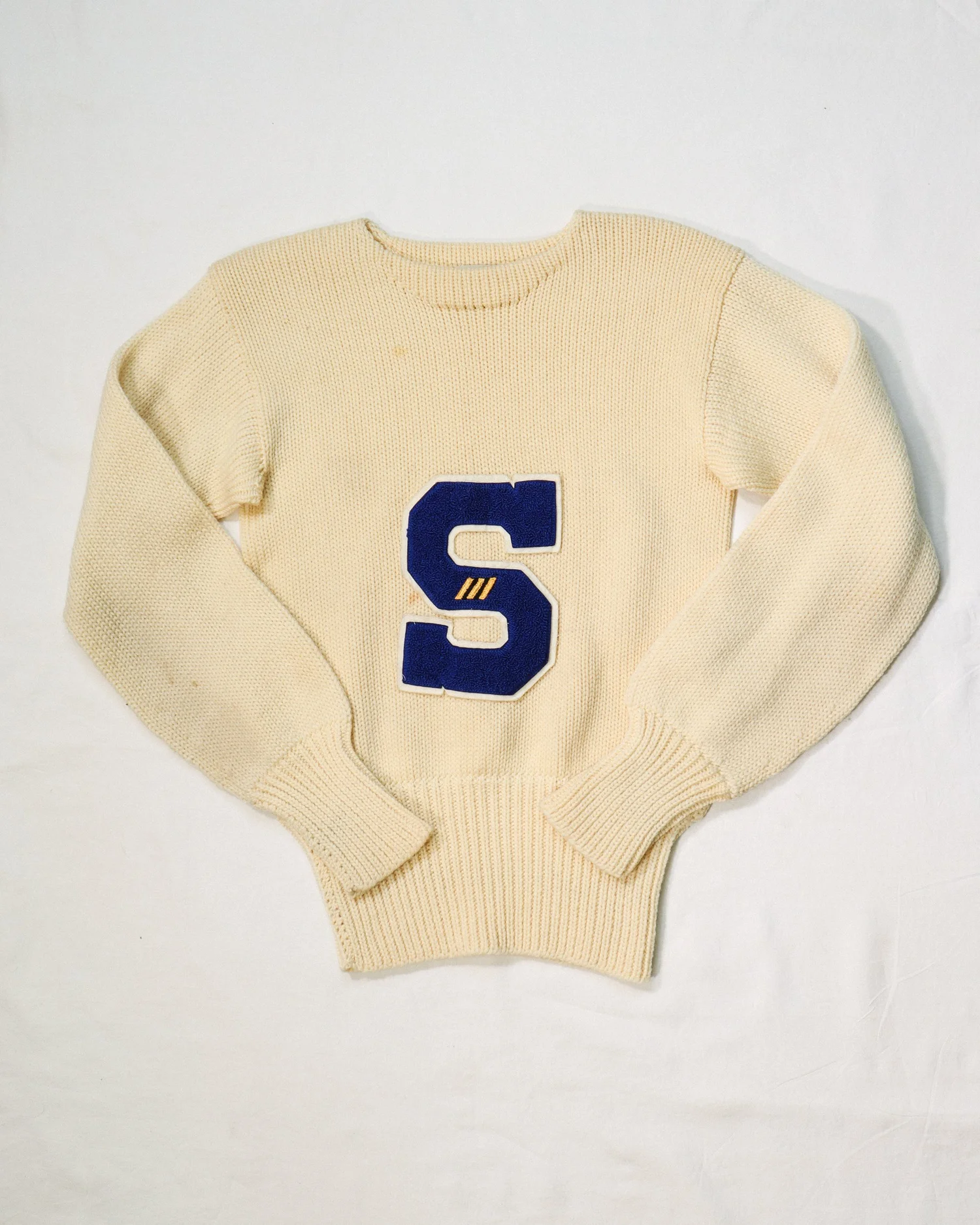 1950s 1960s ivory letterman knit cheerleader sweater — Standing 