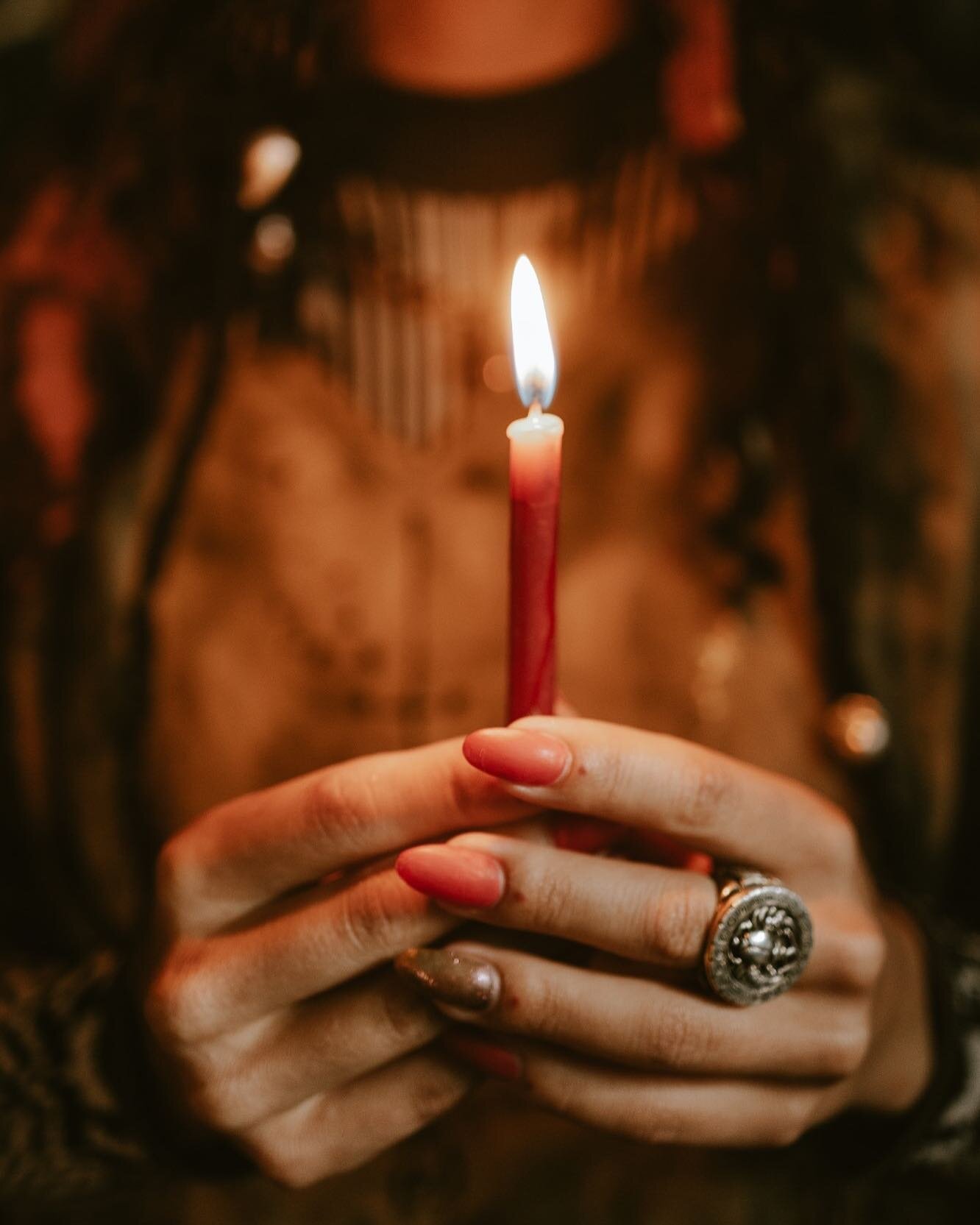 Candles radiate messages of romance, passion, hope, security, warmth, spirituality and growth.
No matter how thick the darkness the light of a single candle conquers it. 

📸 @vinuthnagaridipuri