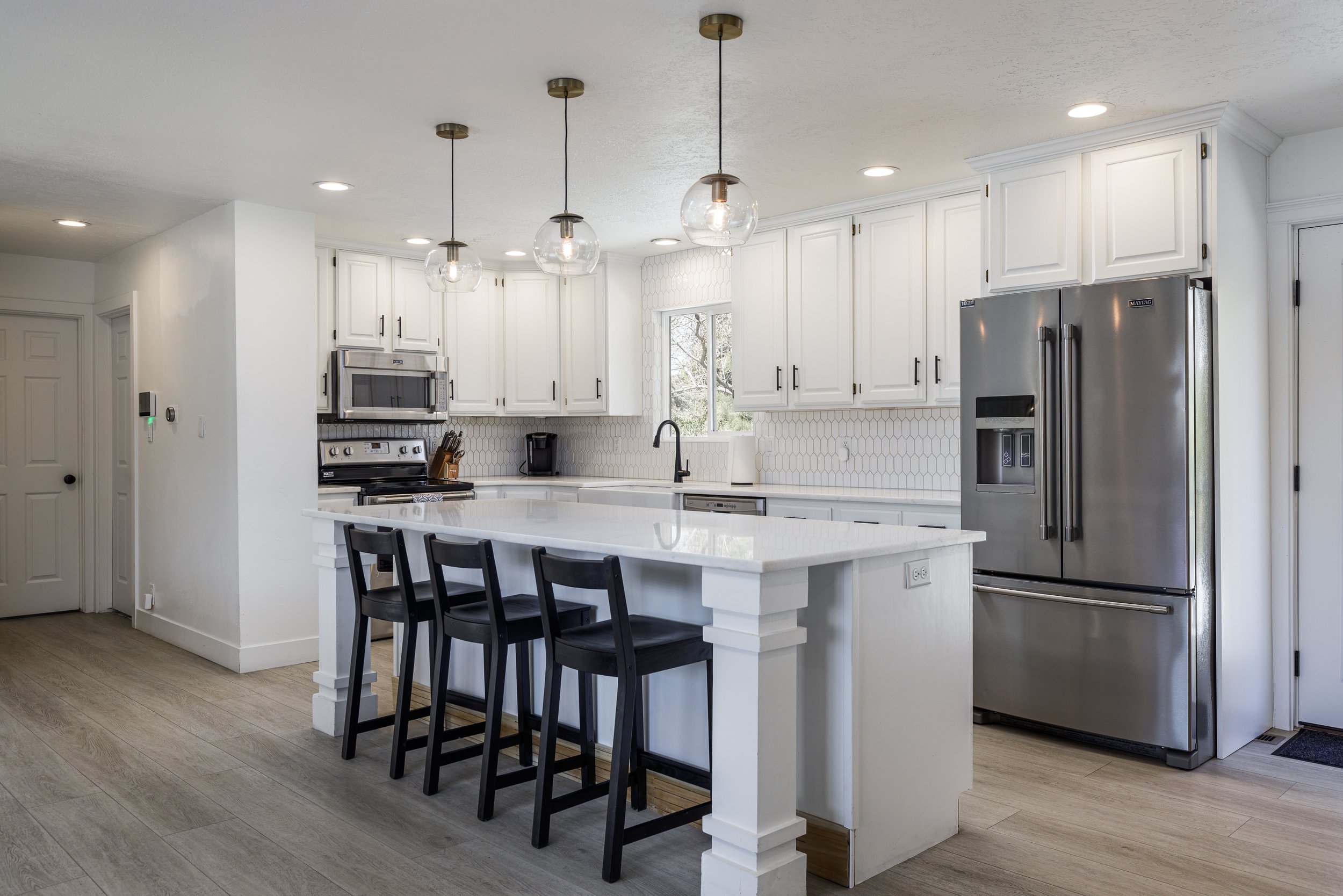 390 W OREM PHOTOS-25.jpg