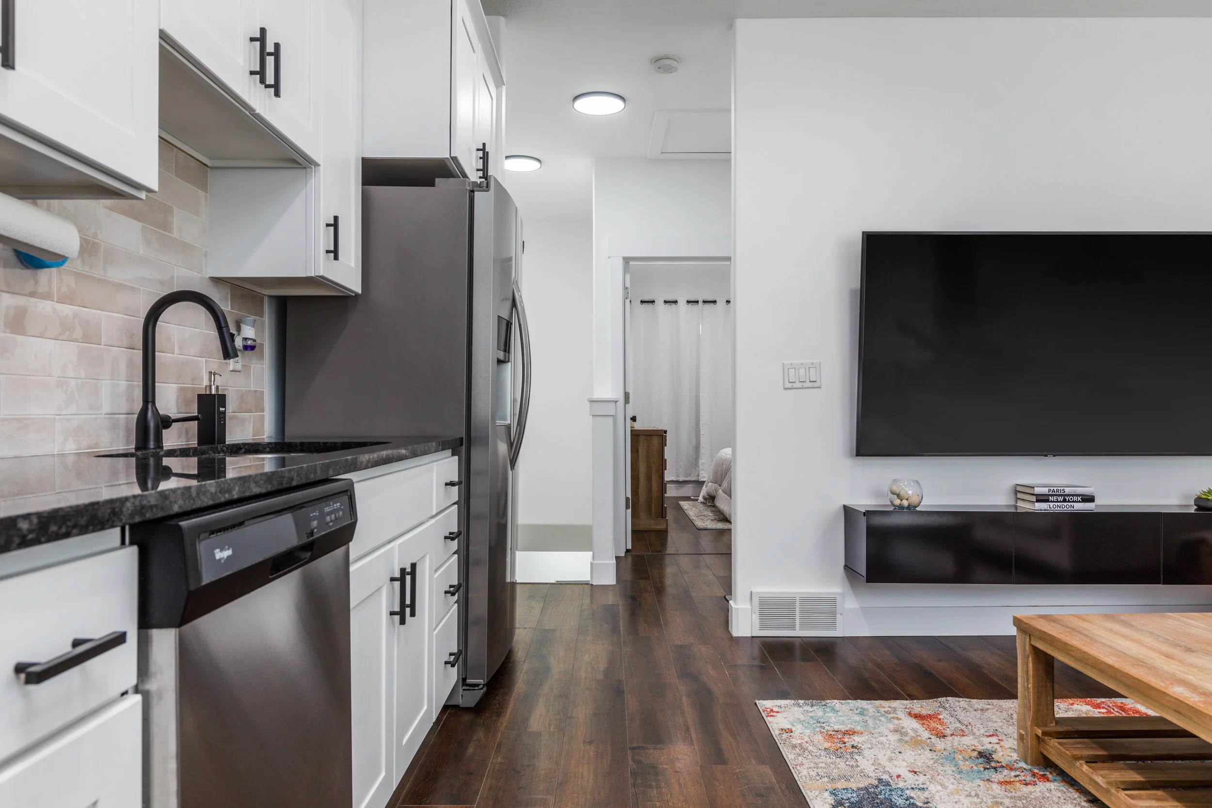 PORTFOLIO NEW AIRBNB-4.jpg