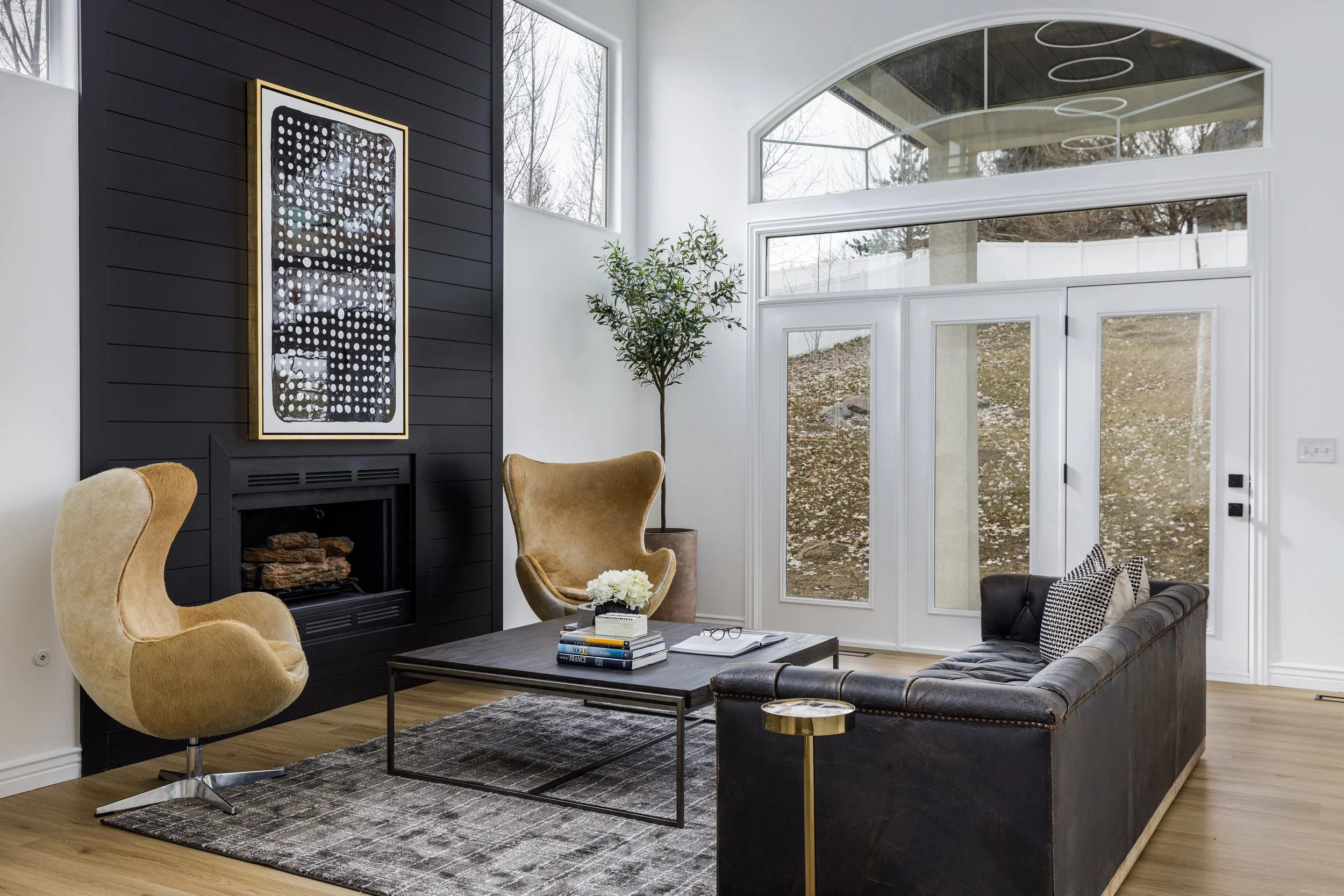 RIVERTON FLIP STAGED-22.jpg