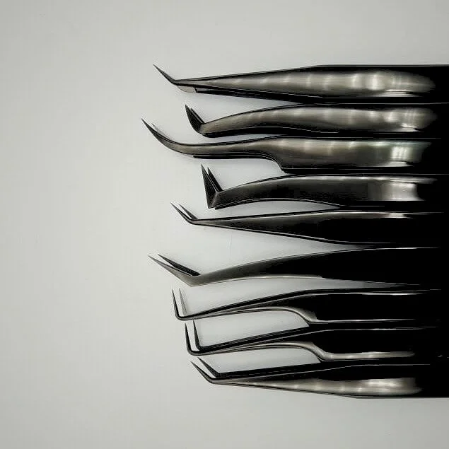 Choosing the right lash products as a Beginner Lash Artist