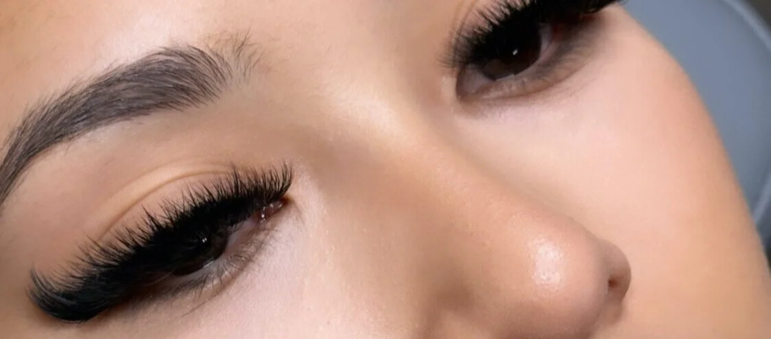 mega volume dark lash line effect