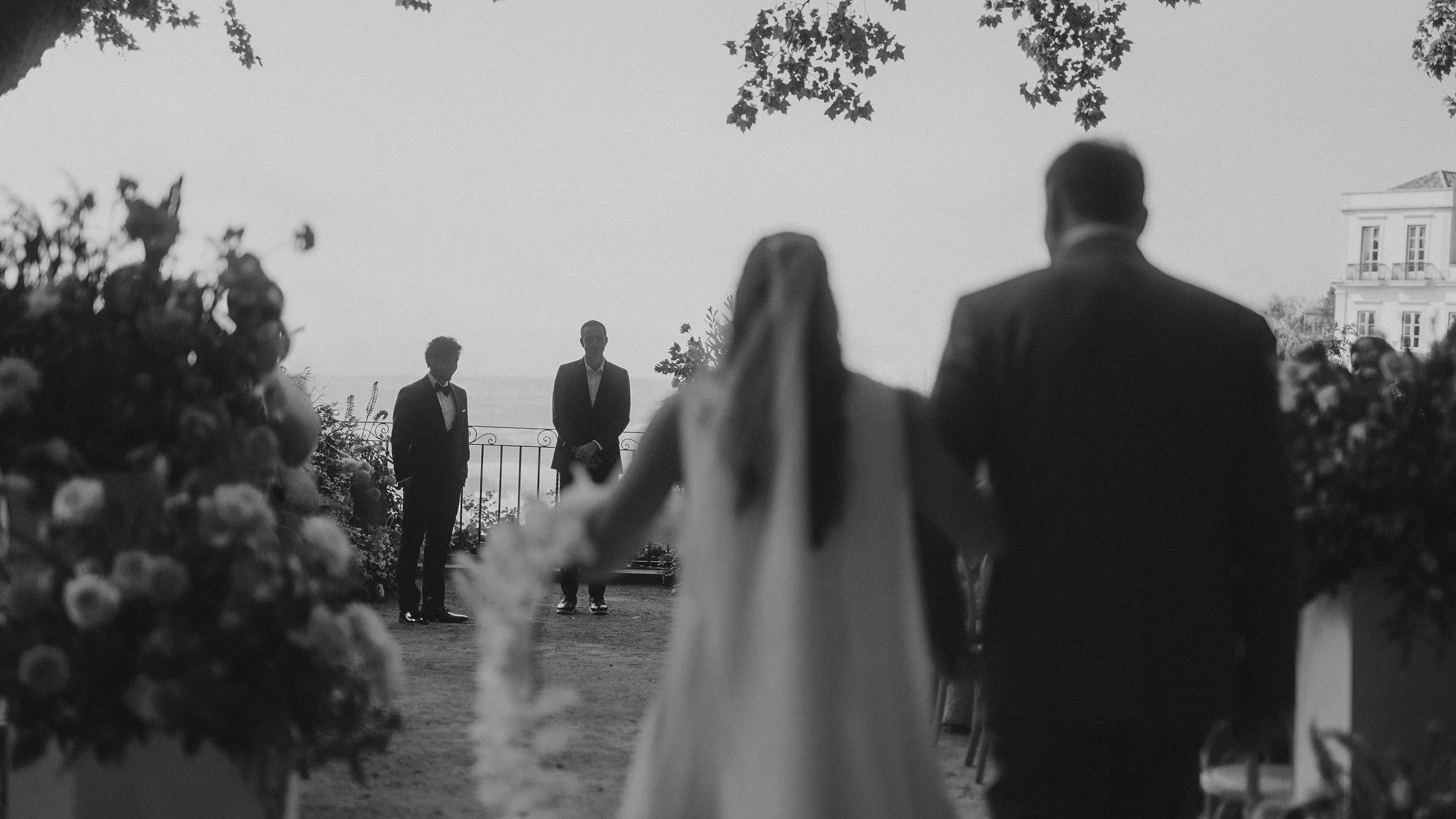 Quinta da Bella Vista at Sintra with groom wait for the bride to start ceremony