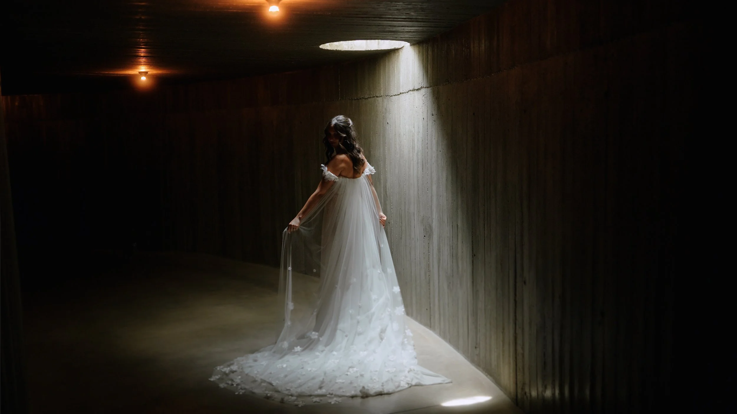 Beauttiful bride getting ready at Casamaro