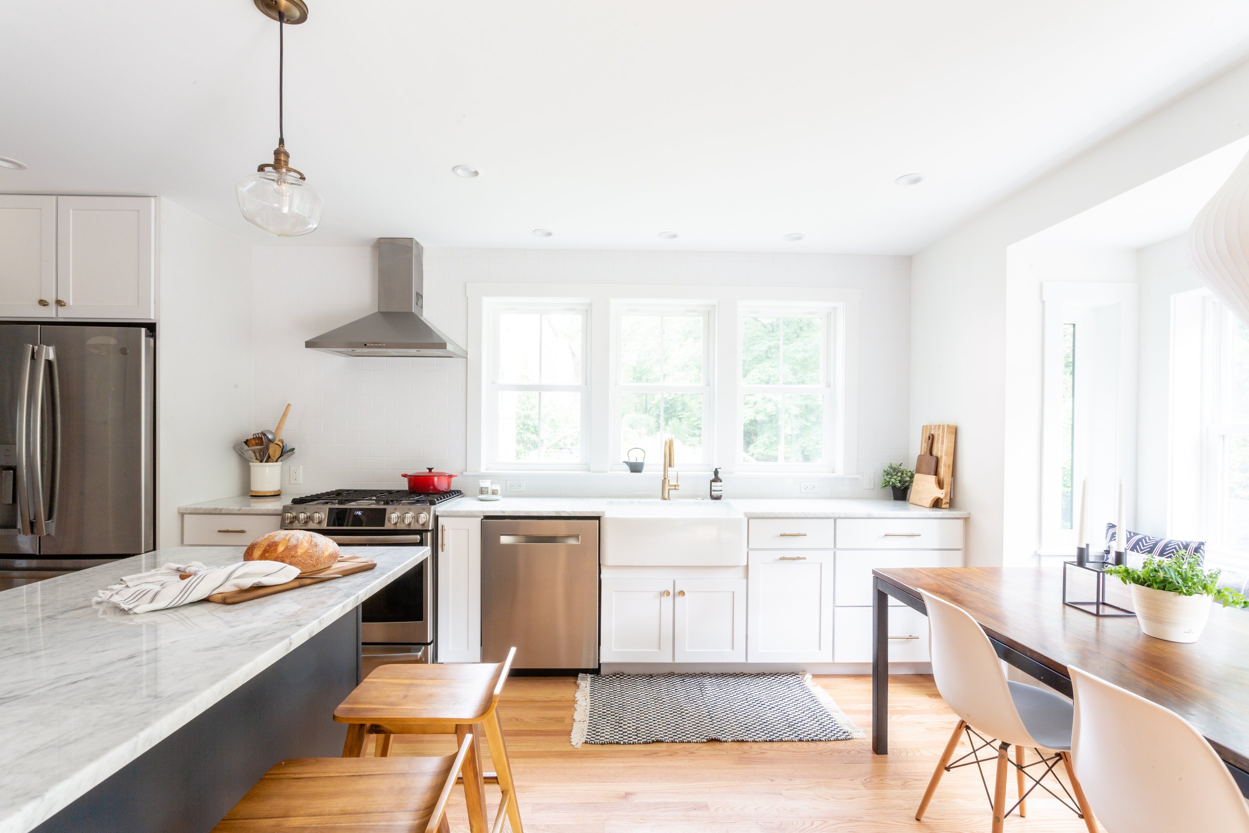 Bright &amp; Airy Kitchen and Family room addition