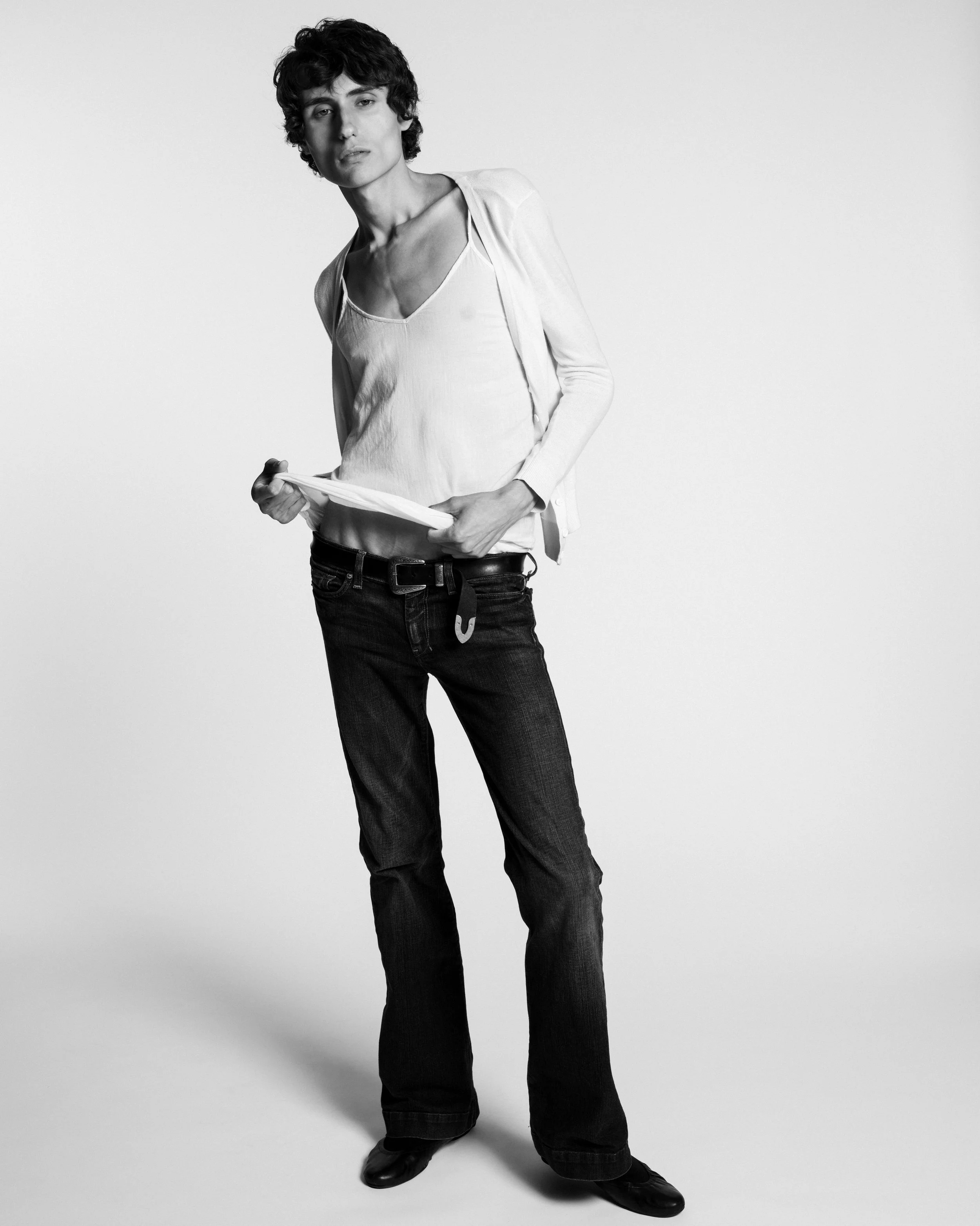 4-ashton-hernandez-main-book-amr-agency-llc.jpg