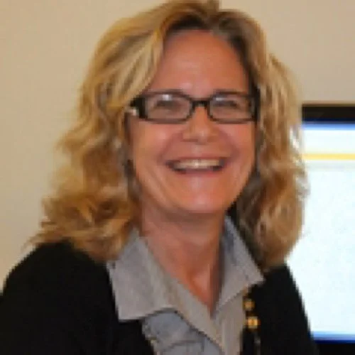 kim dickinson pic.jpeg