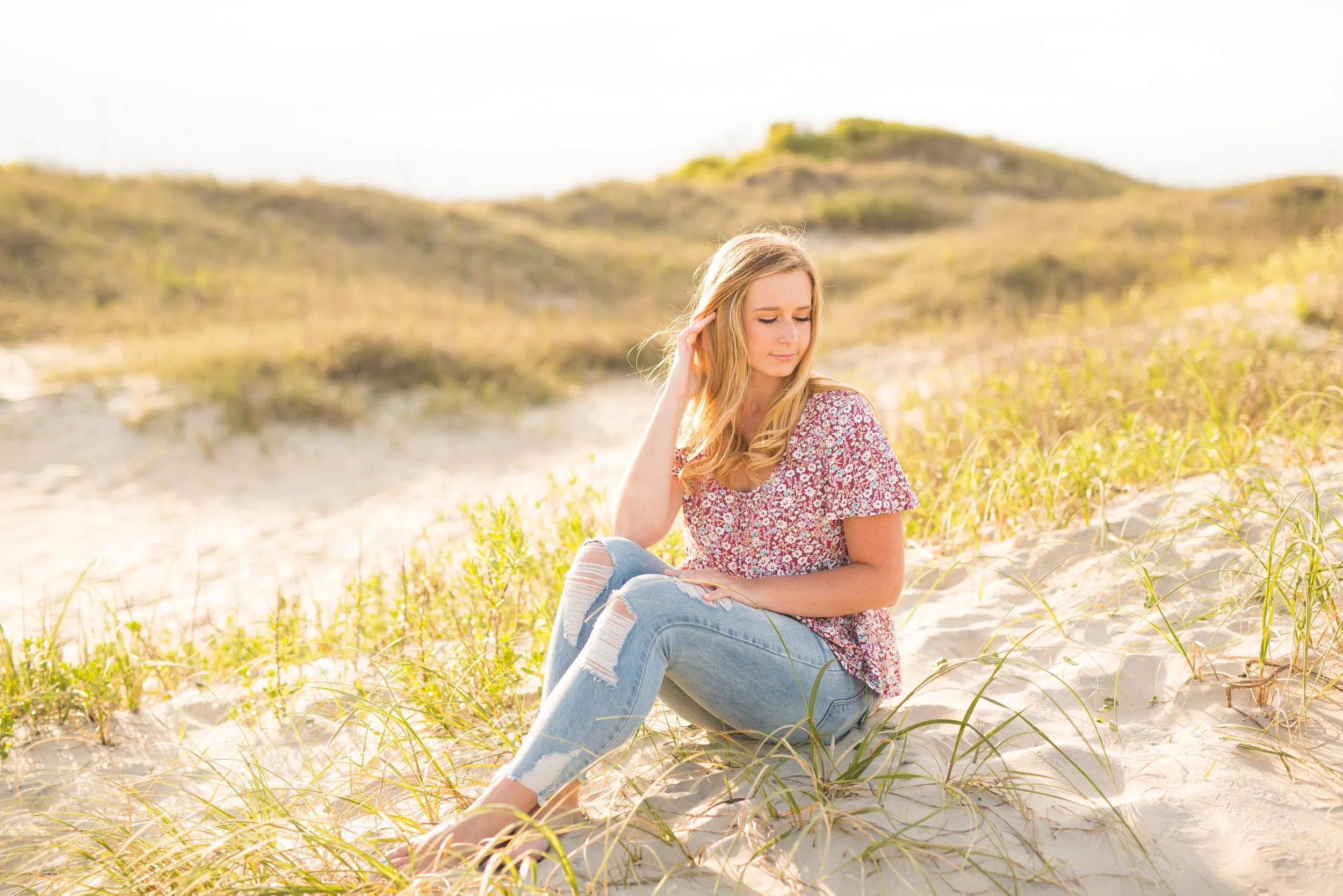 Outer-Banks-Senior-Photography-Studio-Sea-Nags-Head-Kill-Devil-Hills-Corolla-Duck-Senior-Session-Lindsay-Melton-18.jpg