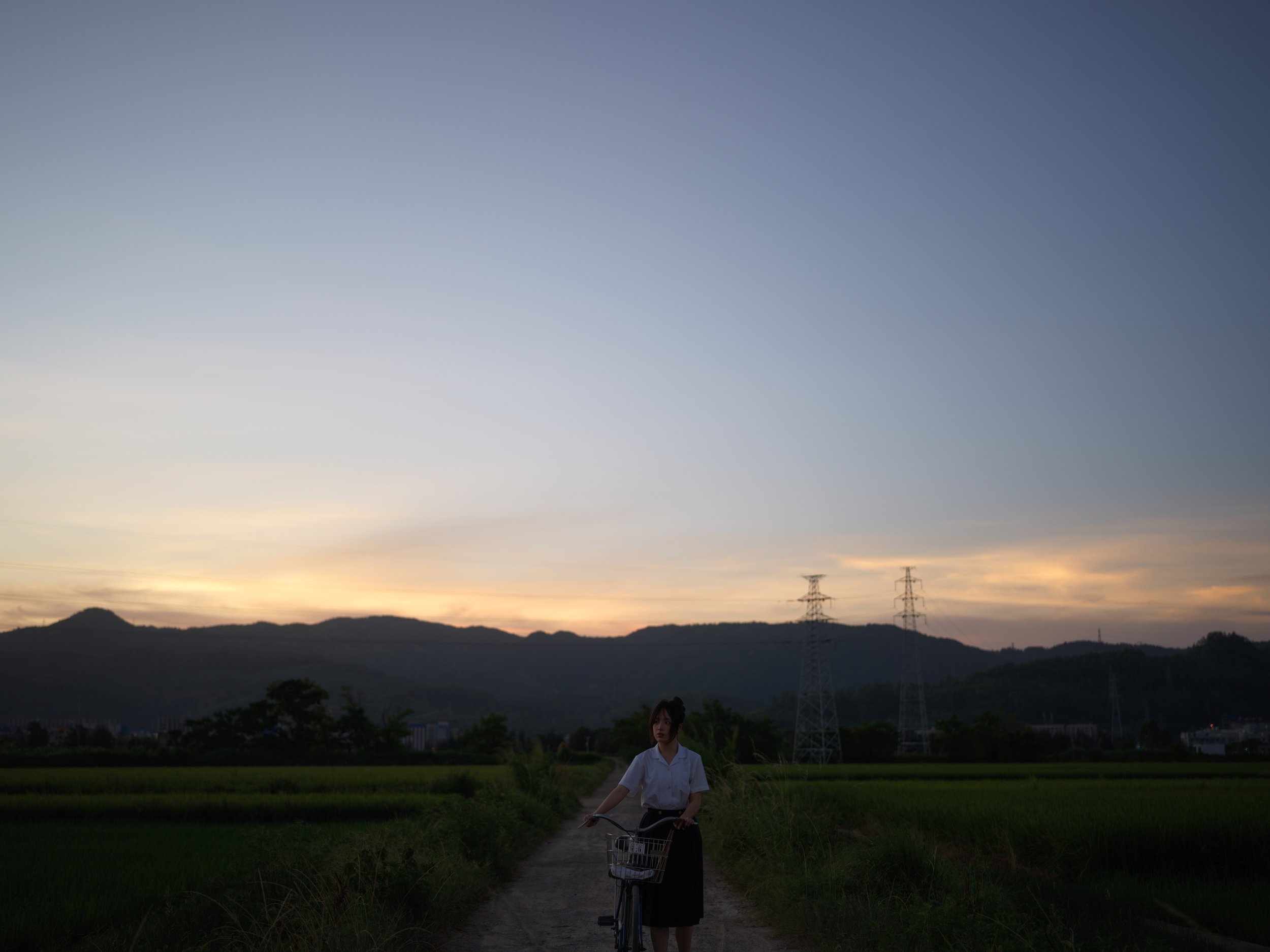 First Love (Image 14): Memories came to the end as the music stops. Zhaoqi is not there anymore. Those sweet memories became the past. Jiaxin woke up from the dreams.