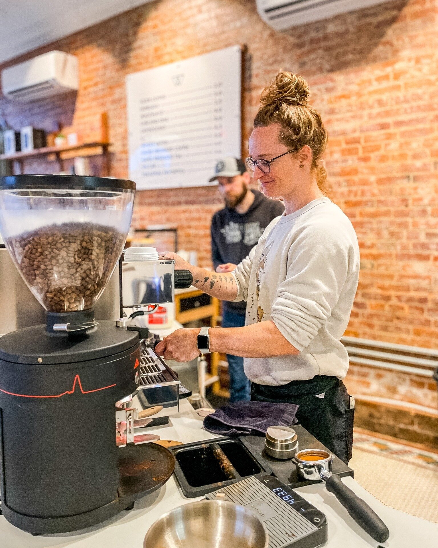 Behind every great cup of coffee, there's a skilled barista hard at work ☕️
#waypointcoffeeco