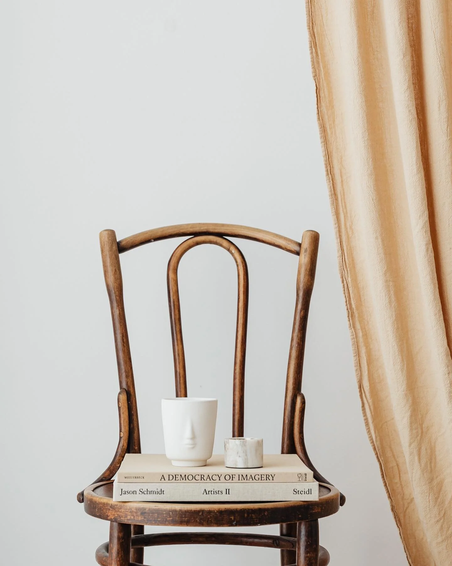 Adding the simplest touch of fabric to any room can add so much interest and depth. ⁠
⁠
Call us today to find out how we can give your room a whole new look by styling custom drapery or window coverings to your space.⁠
⁠
#MedicineHat #yxh #shopyxh #s