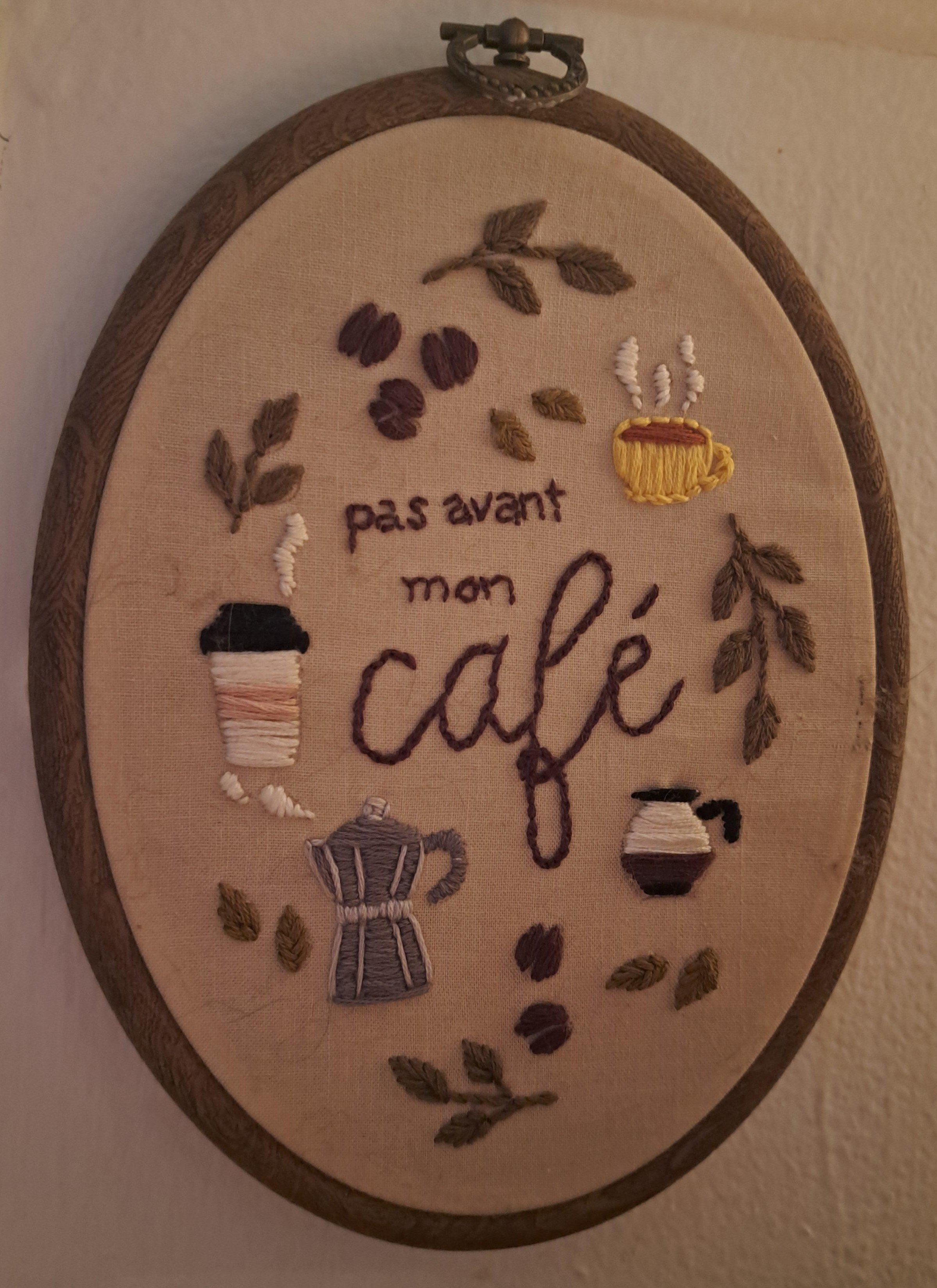 "Pas avant mon café" par Anne Z.