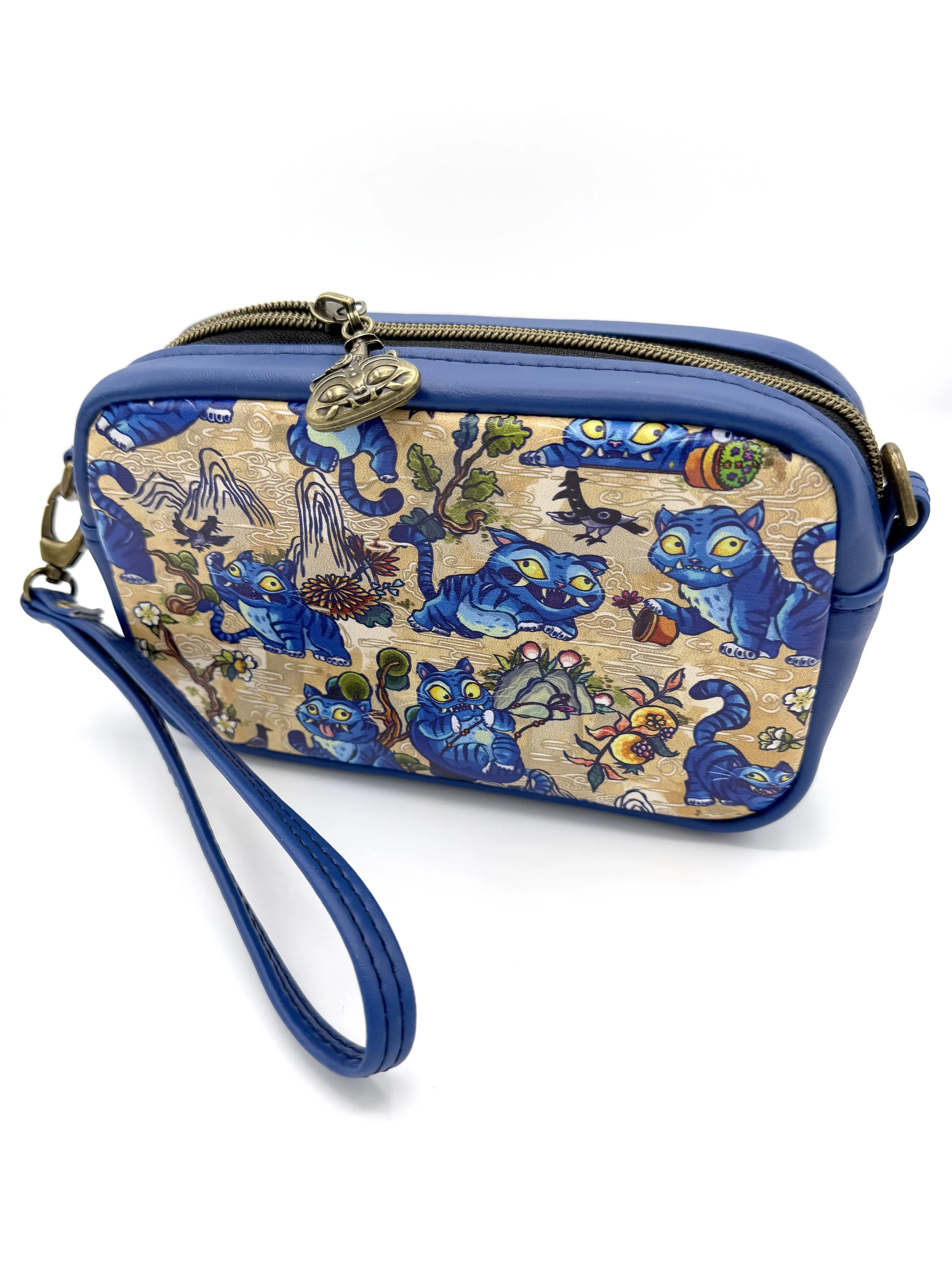 Folk Tiger Mini Cata Wristlet/Crossbody