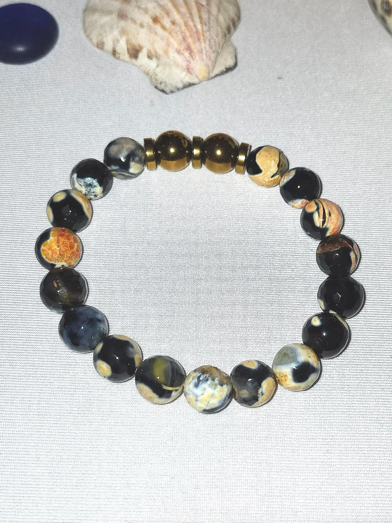 Black and Gold Marbled Stretch Beaded Bracelet