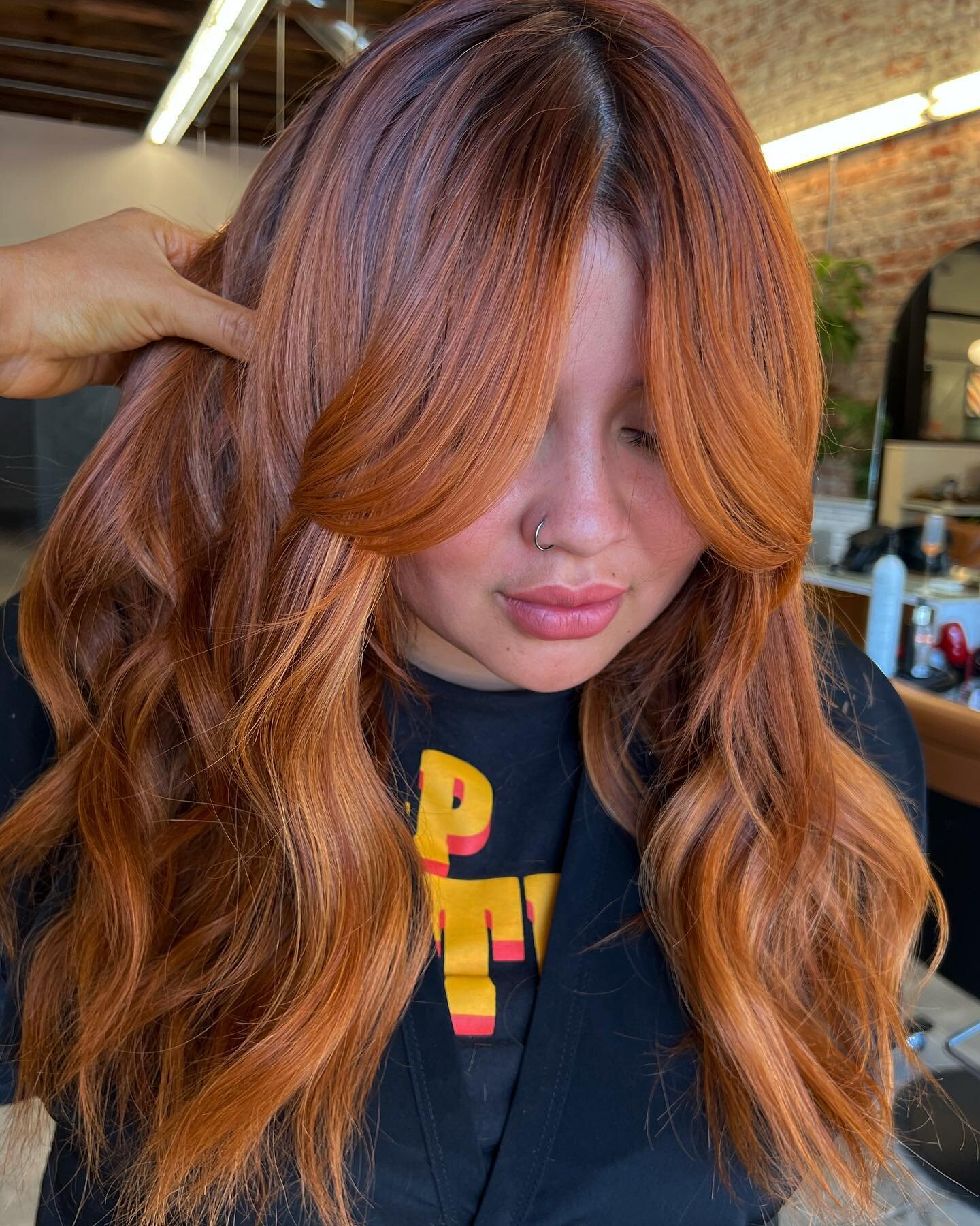 One of my favorite transformations! Swipe for the before 💥
ANNOUNCEMENT: starting July 1st, I am officially working Fridays at 10|10 Salon! Can&rsquo;t wait to be at my beautiful hair home another day ✨

&bull;partial babylight using @oligopro @braz