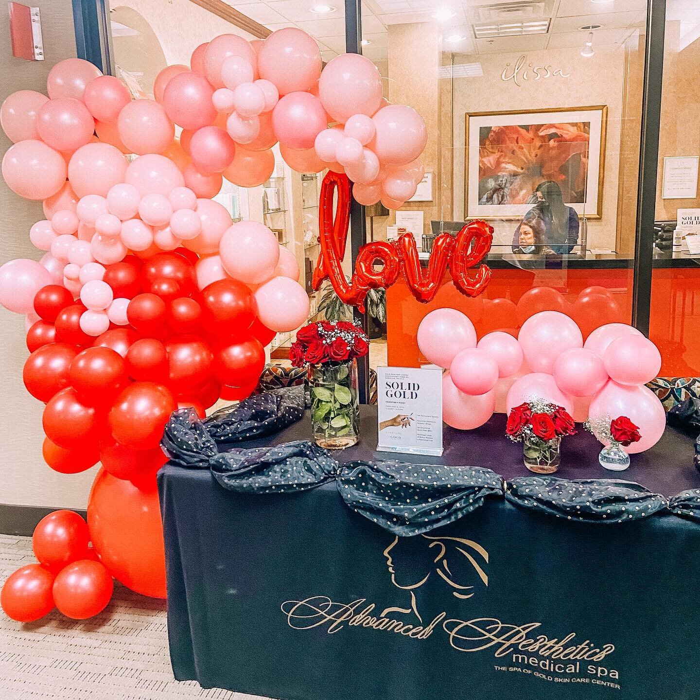 First Valentine&rsquo;s Setup 🌹&hearts;️ 

Gold Skin Care  ll Link x Lou Event