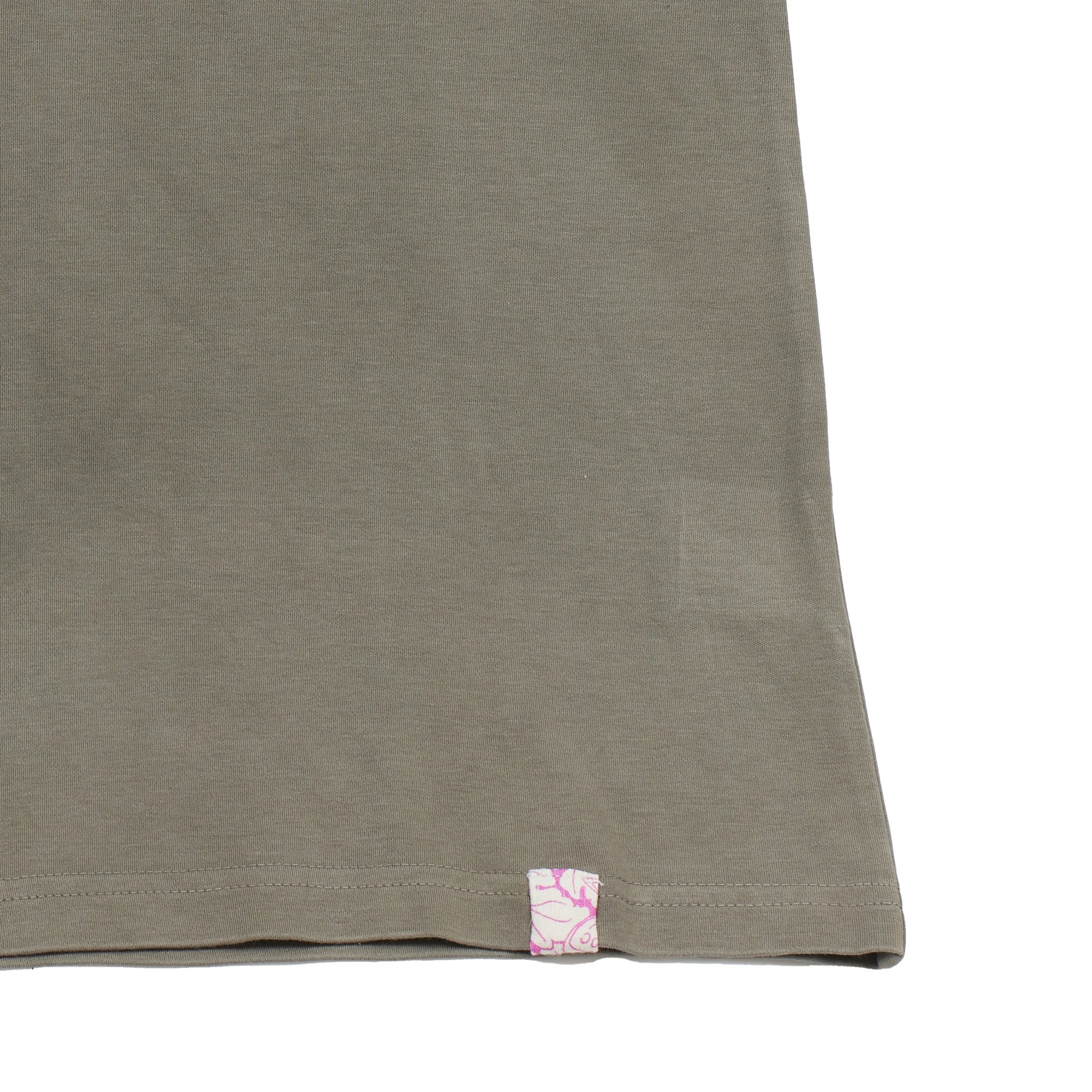 Valley tea grey 2 Tee close up 2.jpg