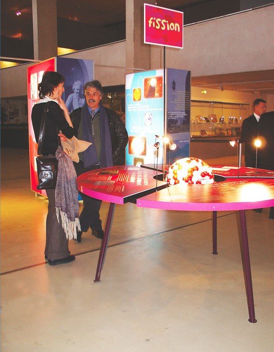 expositionCEA-E=MC23.jpg