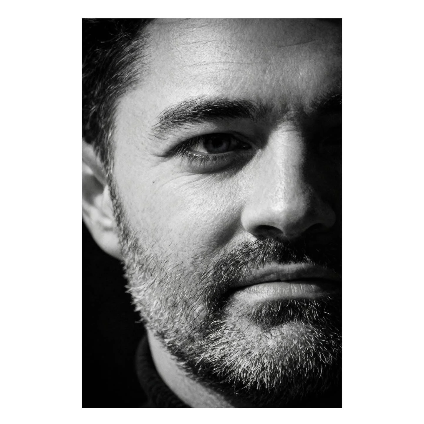 Portrait

London.

2025.

#portrait #headshot #rembrantlighting