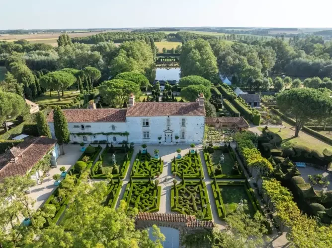 Residency: Les Arts Florissants, Thiré