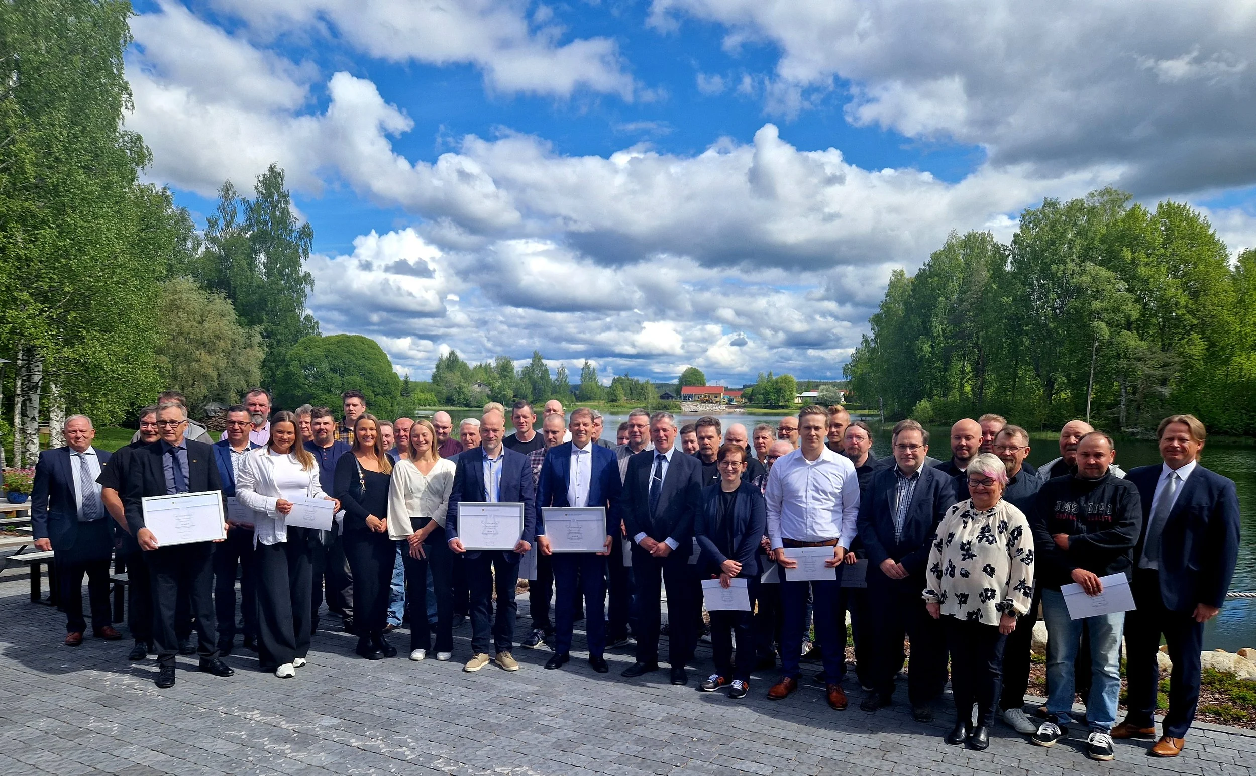 Einari Vidgrén Säätiö palkitsi metsäalan osaajia 18. kerran