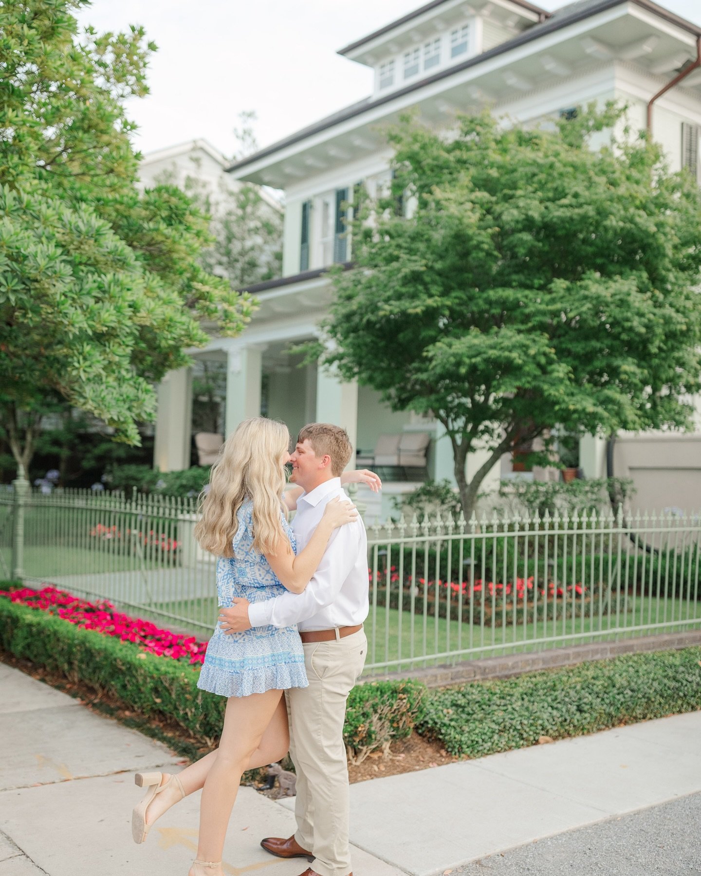 Strolling the streets of the Garden District and capture the sweetness between Lauren and Landry 🥰

Can&rsquo;t wait for these two to tie the knot!

&bull;
&bull;

#louisianaweddingphotographer #louisianaphotographer #louisianaphotography #neworlean