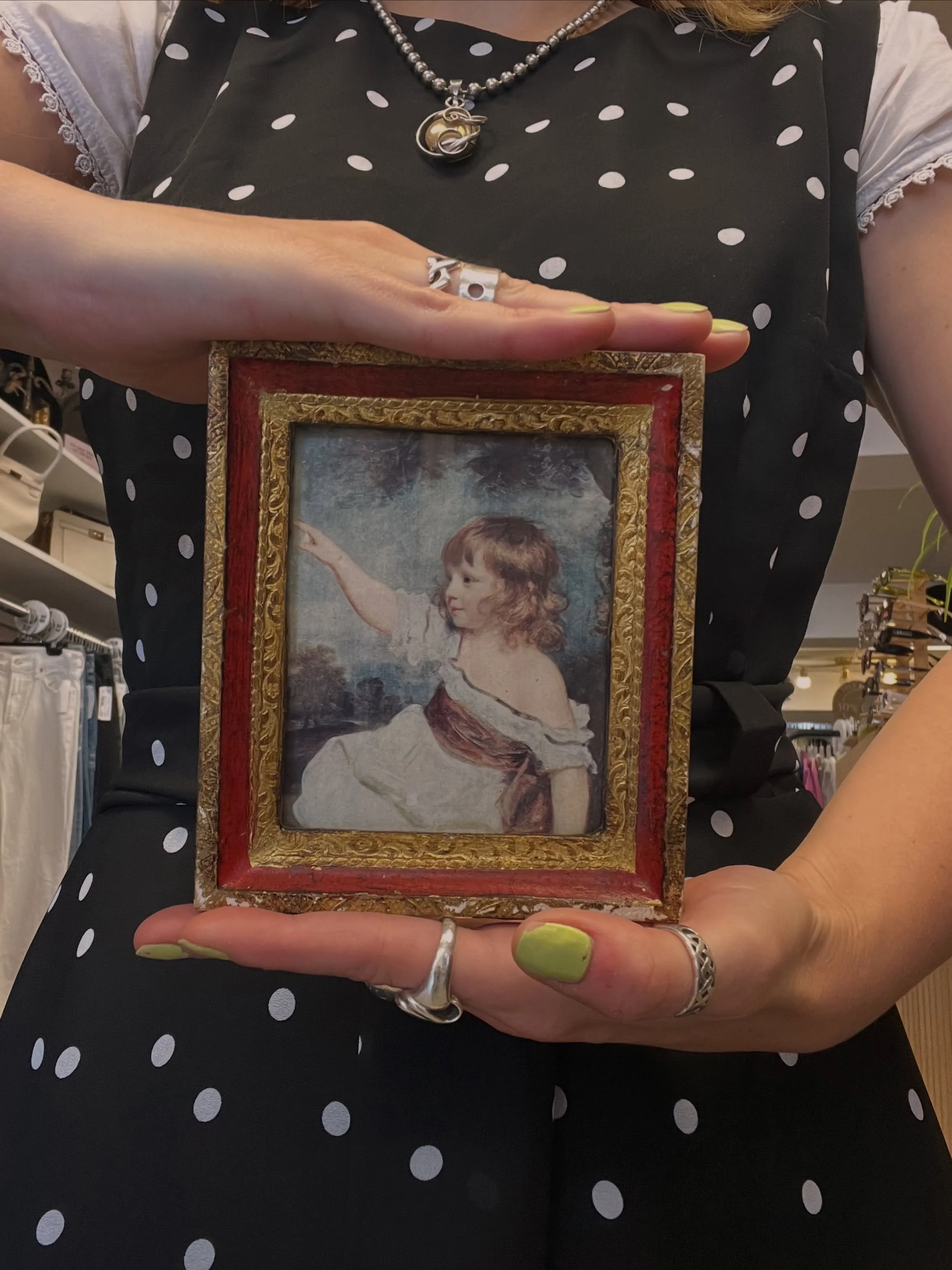 Have you checked out our selection of housewares yet? We now have a small assortment of special vintage pieces available for sale ⭐️ more details below!

Florentine style Vintage framed print $35
Brass Embossed Wall Charger $55
1960&rsquo;s Brocade m