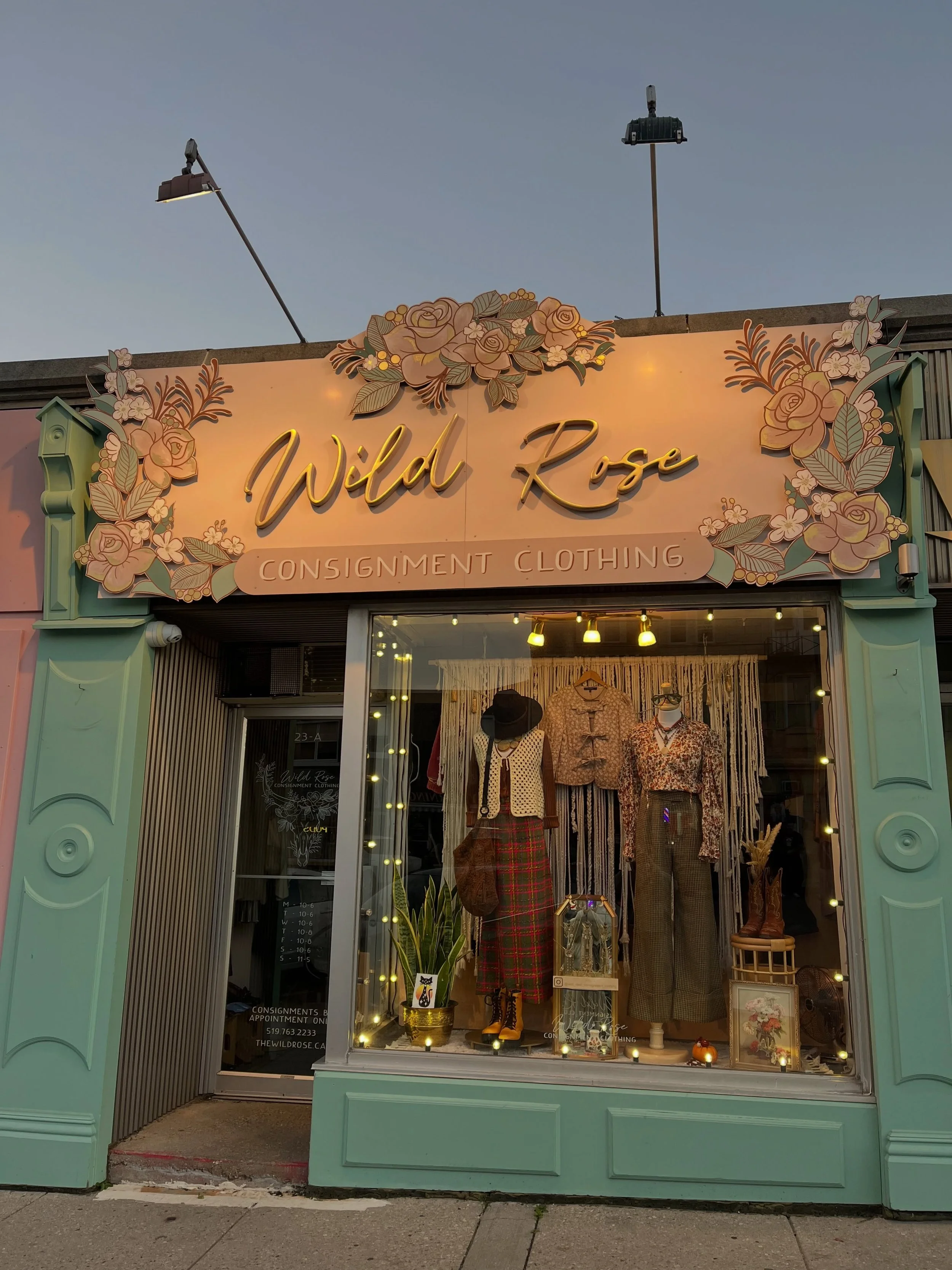 Fall window refresh 🍂☀️ Come by and shop with us, open 10-6 today! Dm us for more info on individual pieces!
