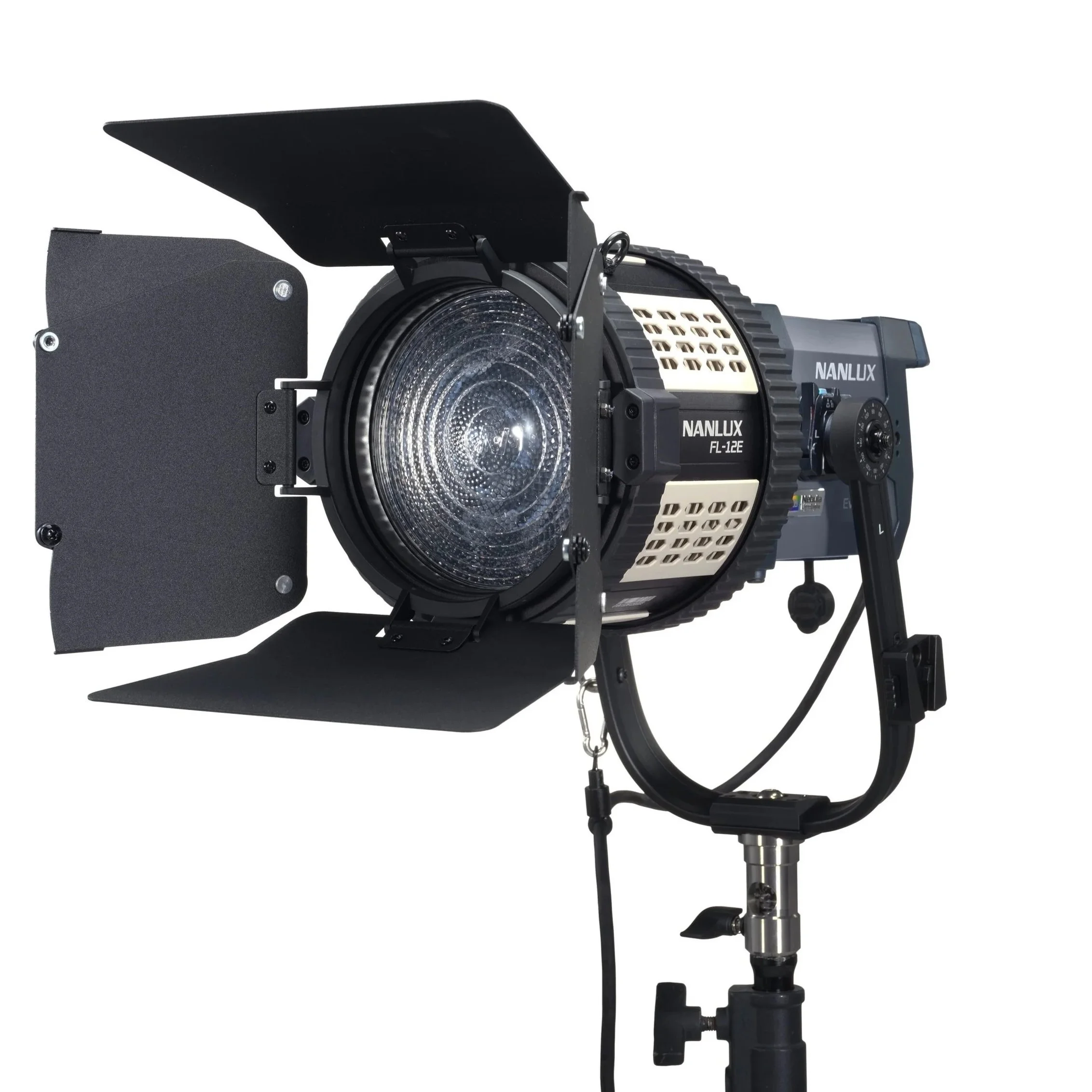Nanlux Evoke 150c w/ FL-35E Fresnel