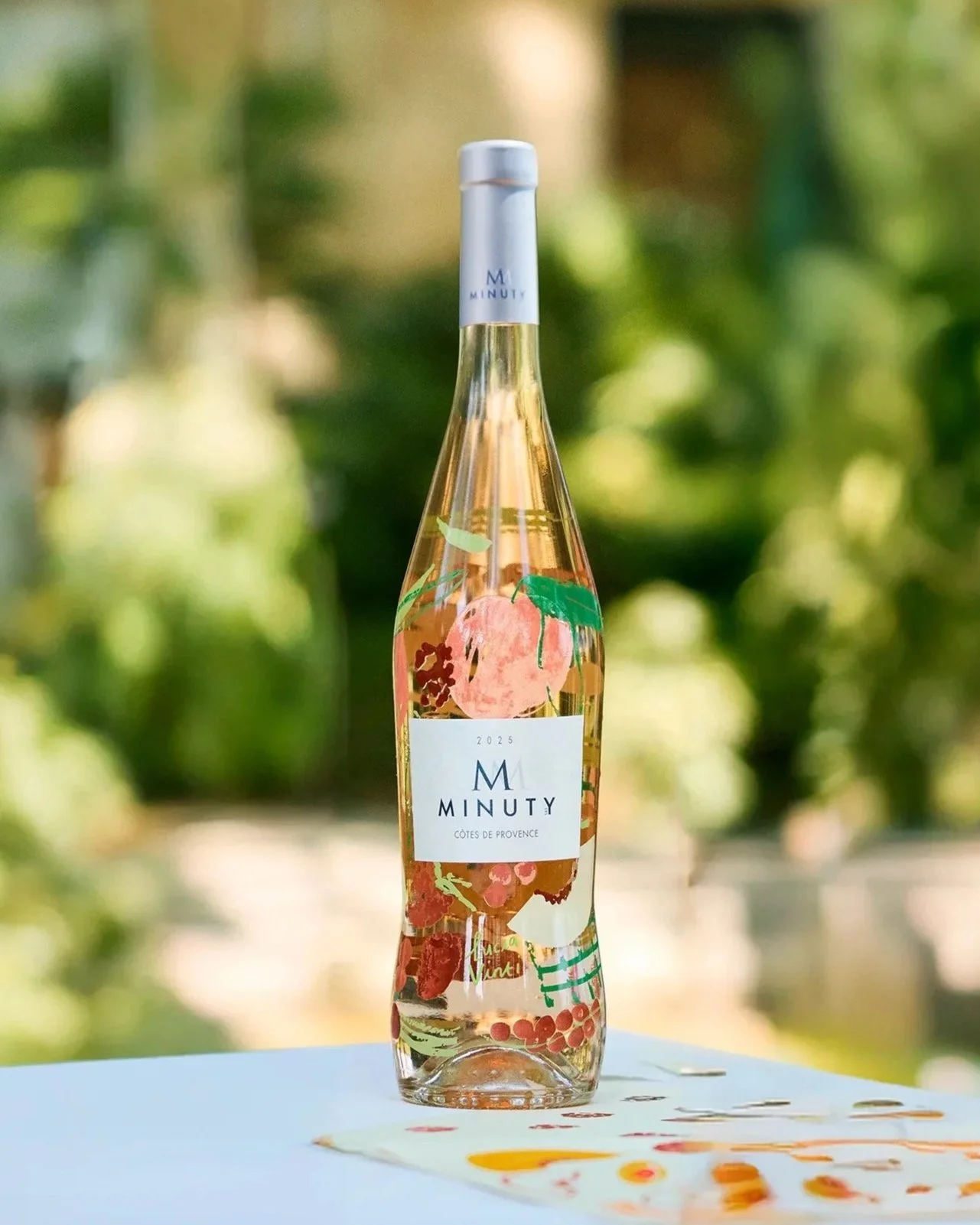 Rosé bottle design for Mintuty