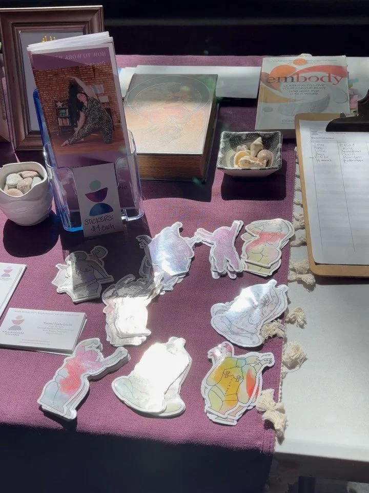 I had a great time at the Thousand Branches Wellness Mental Health Resource Fair. I love sharing my mission with people at events like this: educating people about yoga therapy, and sharing my art as part of my own wellness journey. Made some excitin