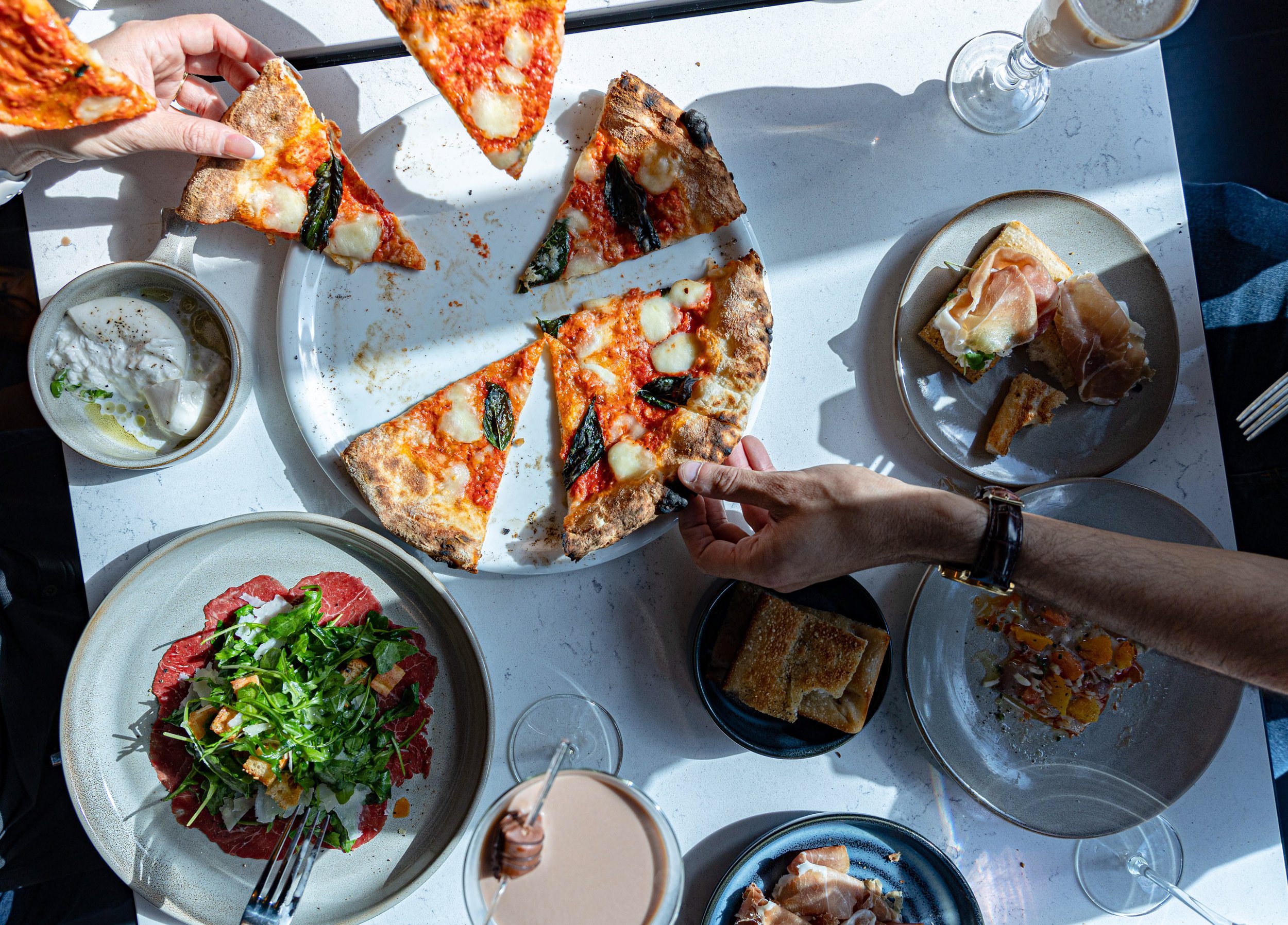 Simply Tables_Adrienne_s Pizzabar-12.jpg