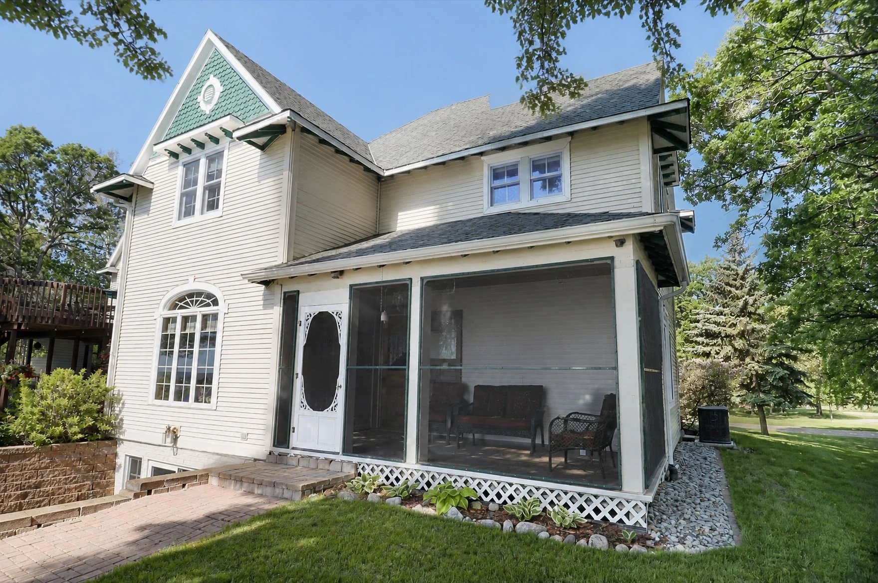 real-estate-tool-image-enhancement-1780763975580.jpg