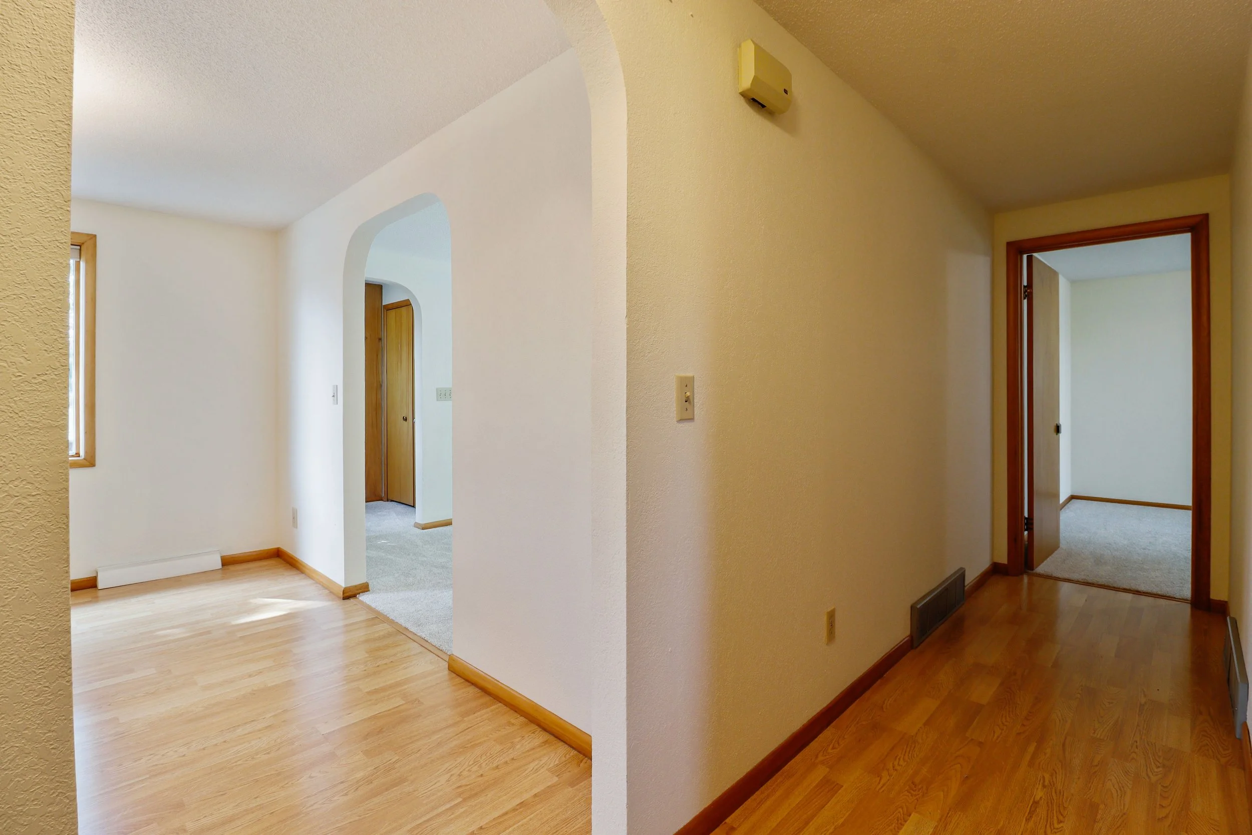 2320Hwy20-09.jpg