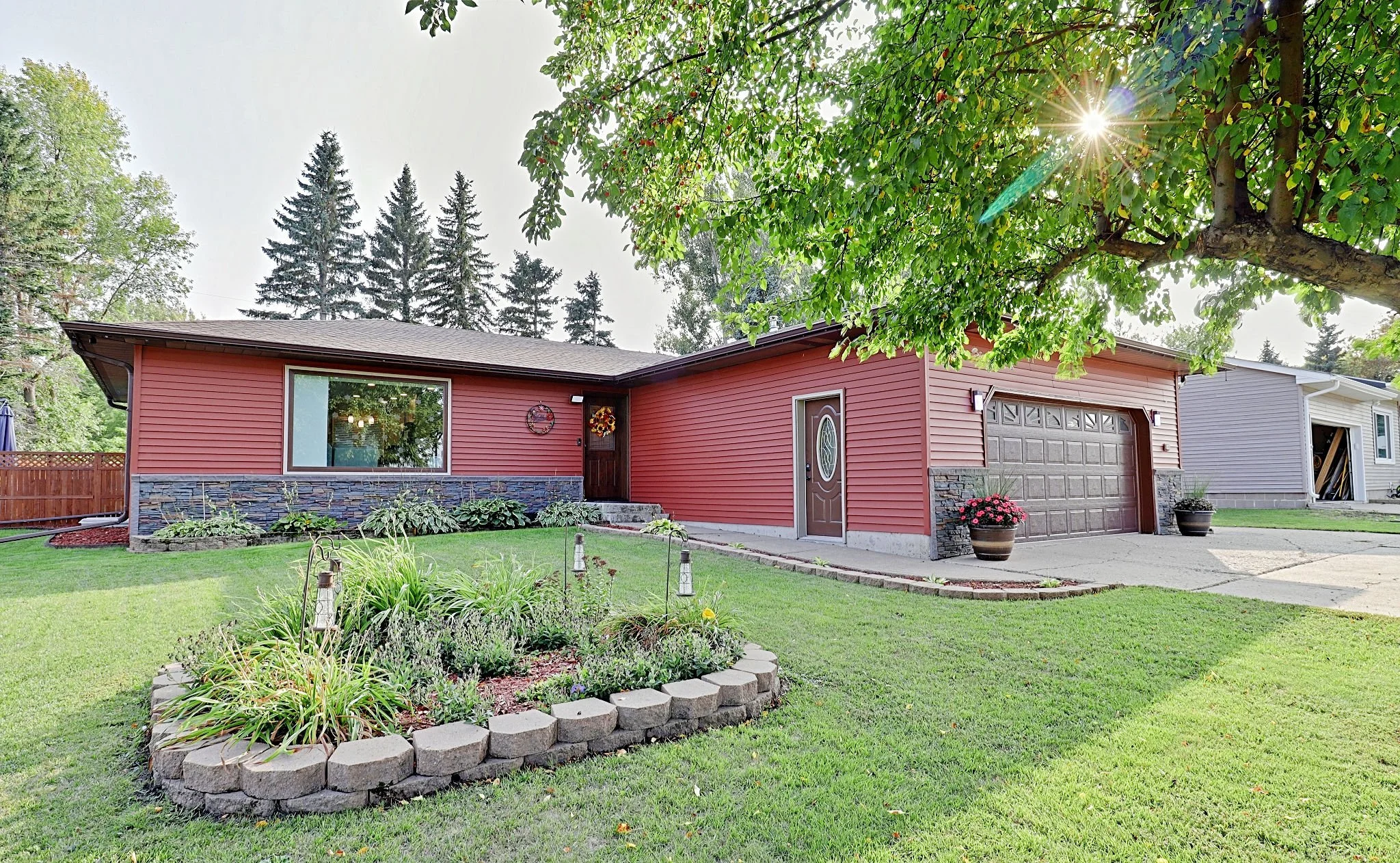 112 20th St NE, Devils Lake, ND 58301 $349,000 *PENDING